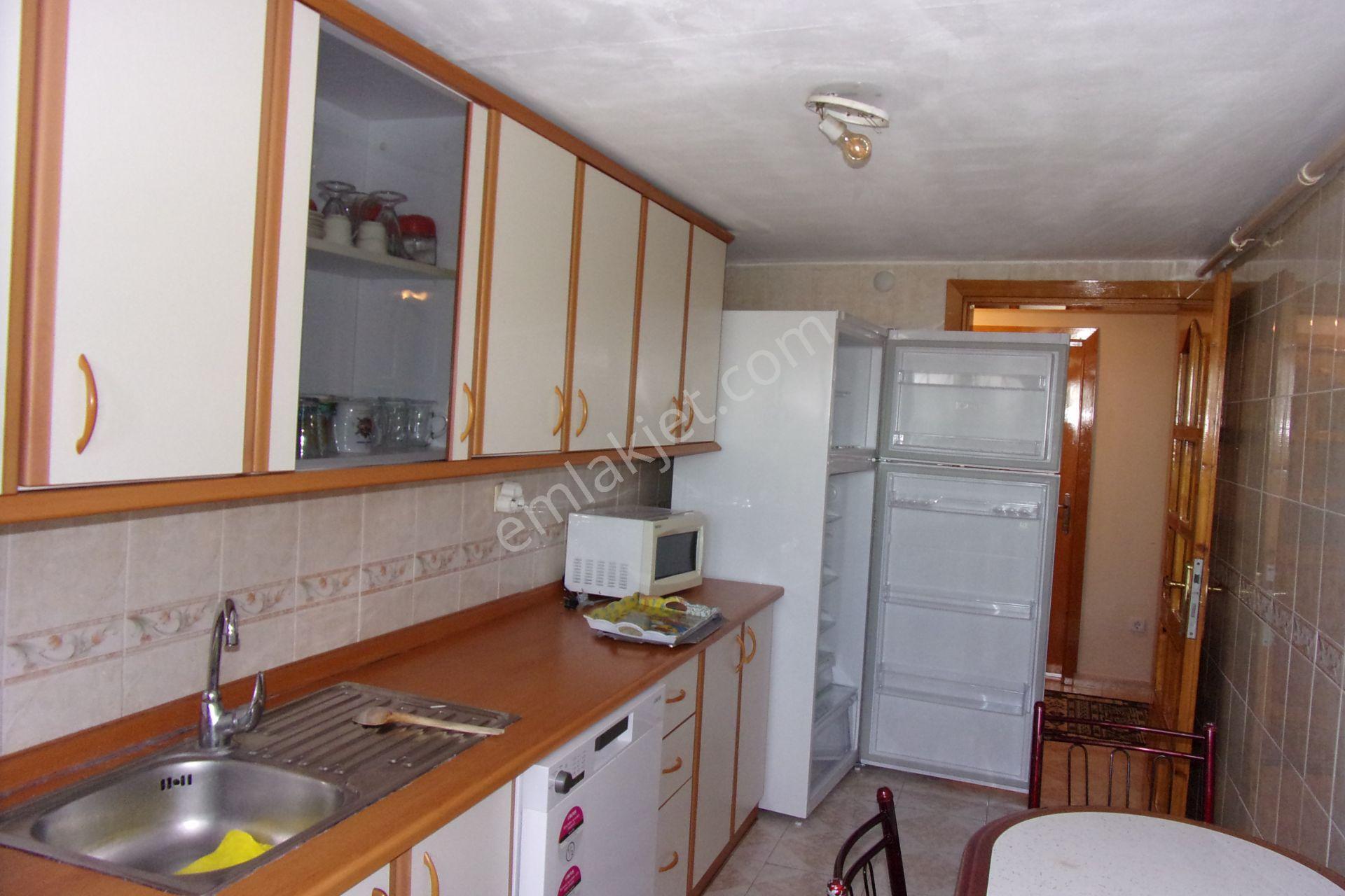 Sarıyer Hacıosman Metrosuna Çok Yakın 3+1 130 Metrekare Eşyaklı Kiralık Daire - Görsel 23