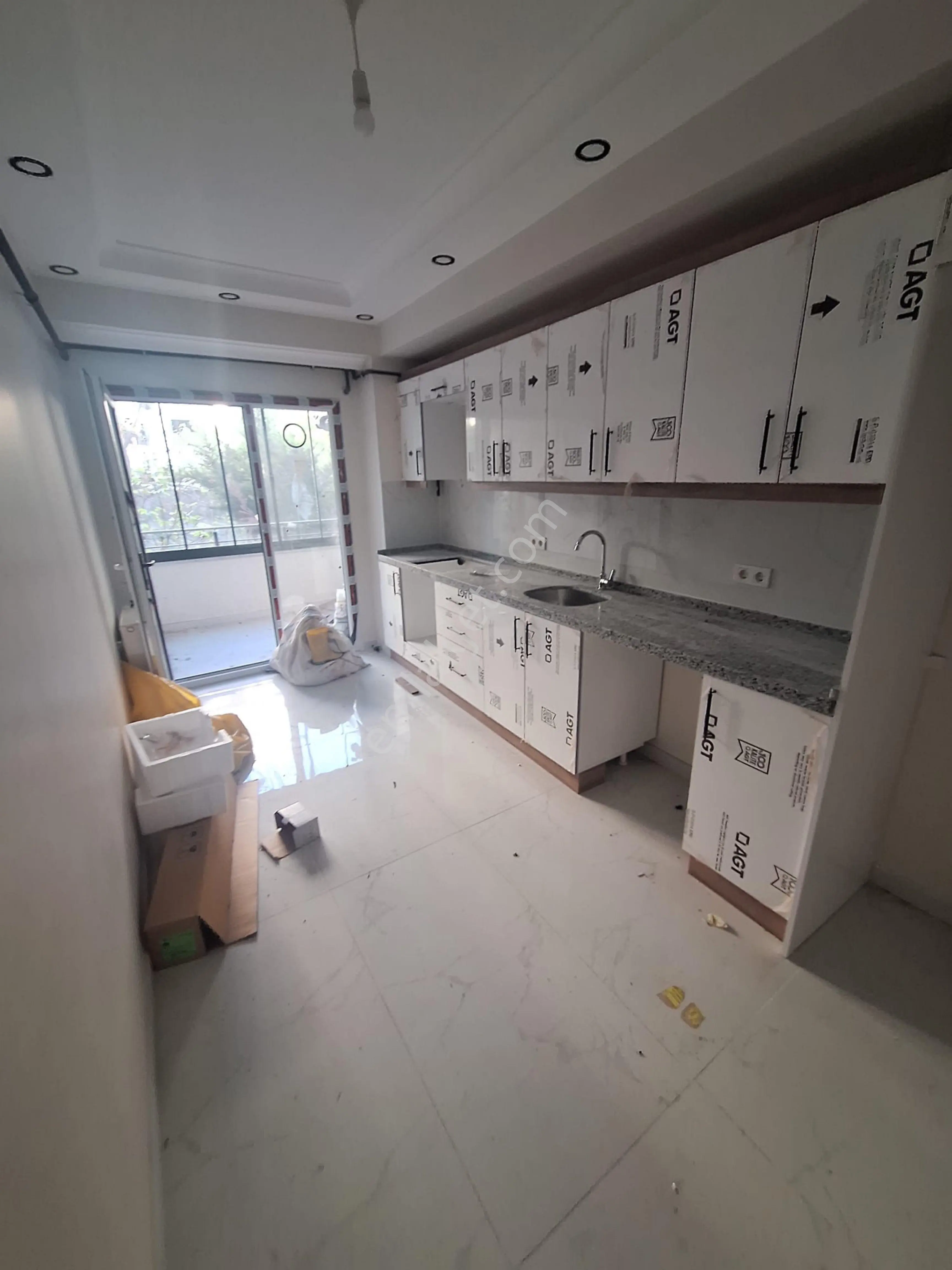 Merkez’de Metrobüse 2 Dakika 3+1 Sıfır 125m2 Kiralık Ara Kat Daire - Görsel 5