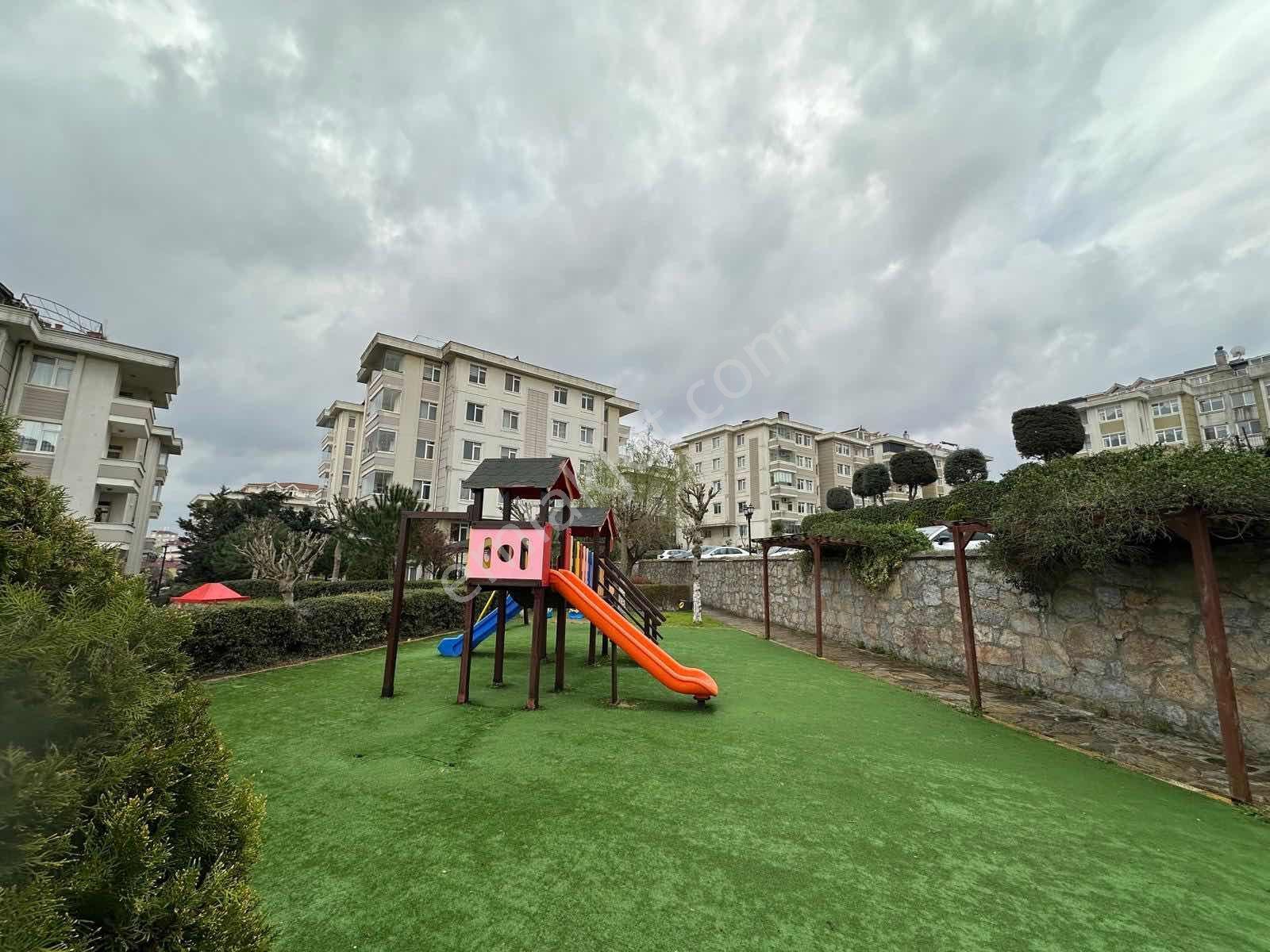 Üsküdar Çengelköy Doktorlar Sitesinde 300 M2 Ferah Dublex - Görsel 10