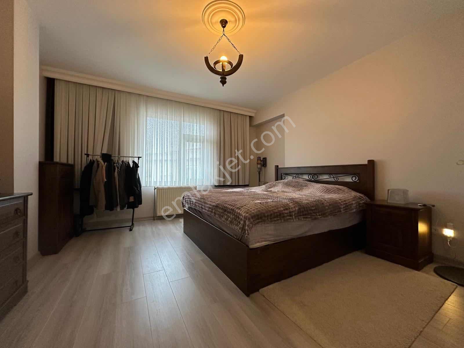 Üsküdar Çengelköy Doktorlar Sitesinde 300 M2 Ferah Dublex - Görsel 7