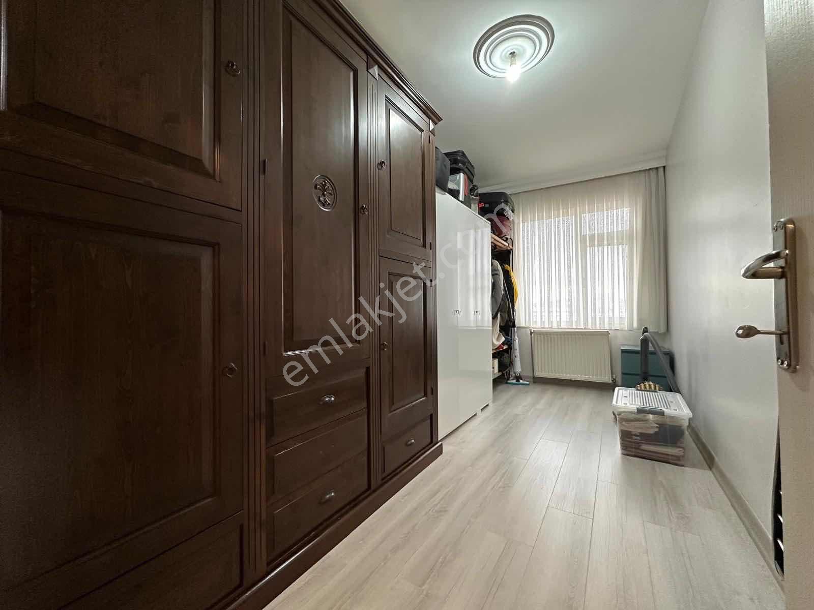 Üsküdar Çengelköy Doktorlar Sitesinde 300 M2 Ferah Dublex - Görsel 16