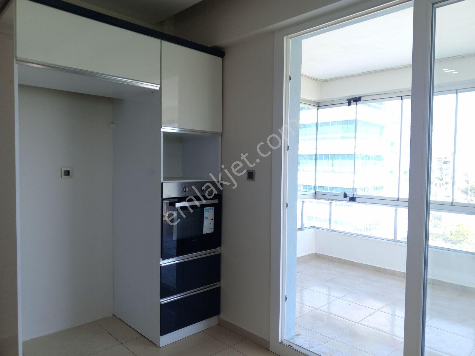 Hastane & Adliye Dibinde!160m²/3+1 Nezih-havuzlu Sitede Kiralık - Görsel 8