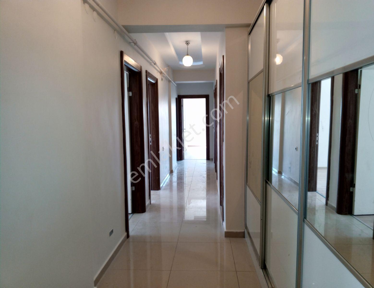 Hastane & Adliye Dibinde!160m²/3+1 Nezih-havuzlu Sitede Kiralık - Görsel 5