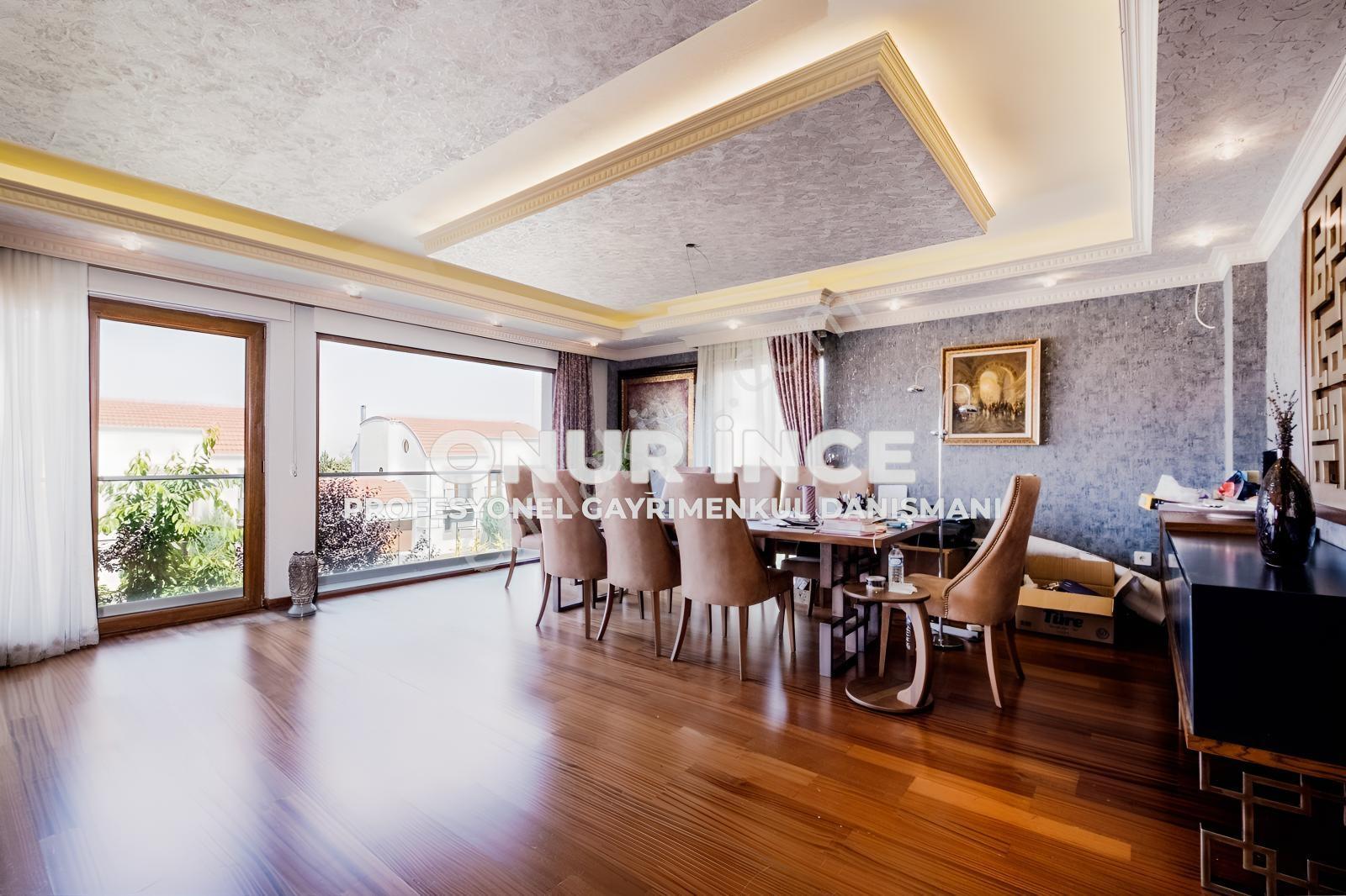 Beytepede Site İçerisinde Orman Manzaralı Satılık 5+2 Lüx Villa - Görsel 3
