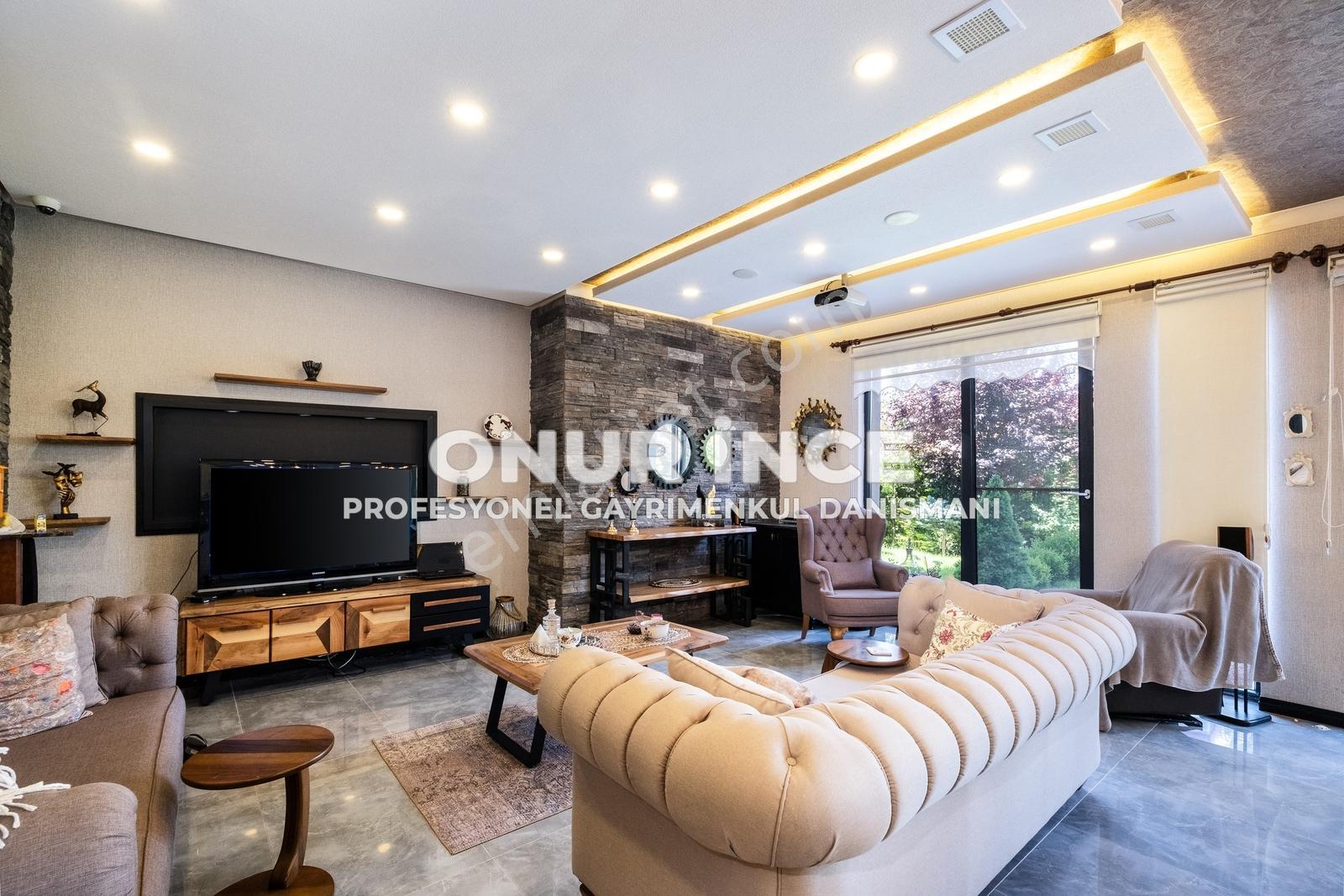 Beytepede Site İçerisinde Orman Manzaralı Satılık 5+2 Lüx Villa - Görsel 5