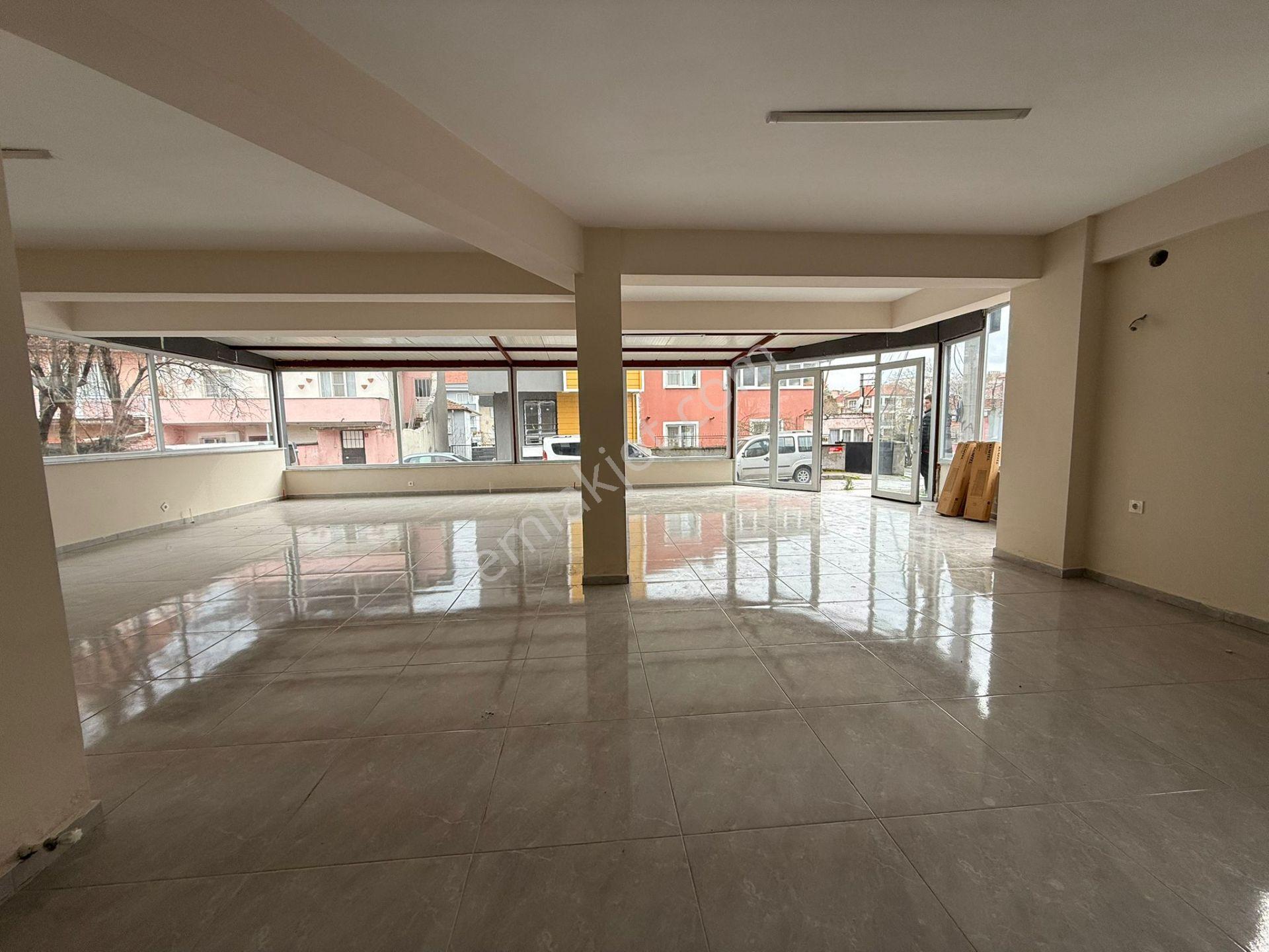 Maltepe Mahallesi Satılık Geniş Dükkan - Görsel 10