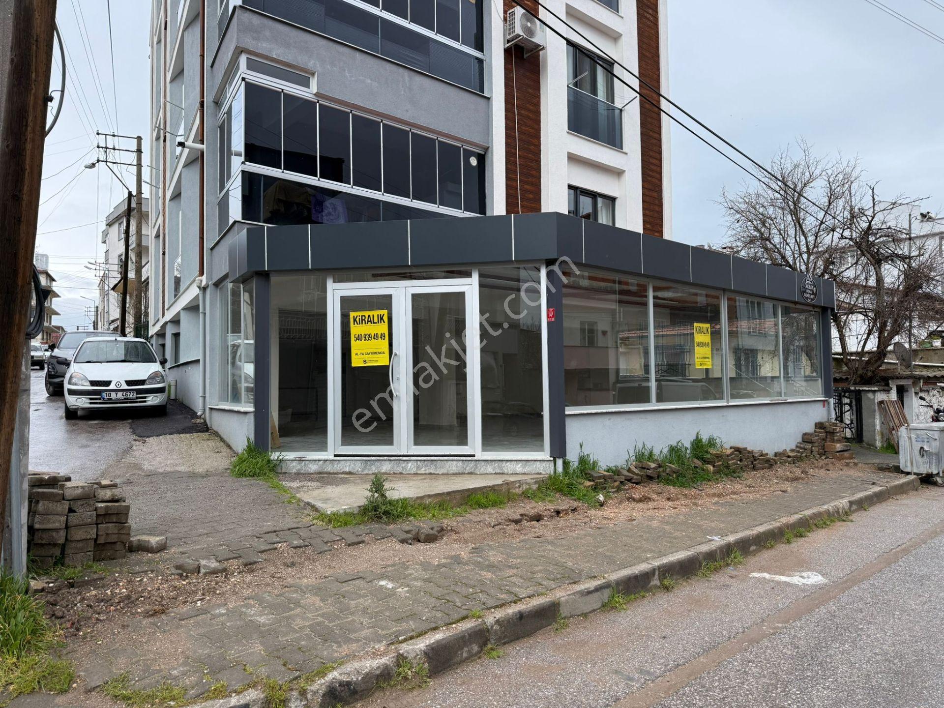 Maltepe Mahallesi Satılık Geniş Dükkan - Görsel 4