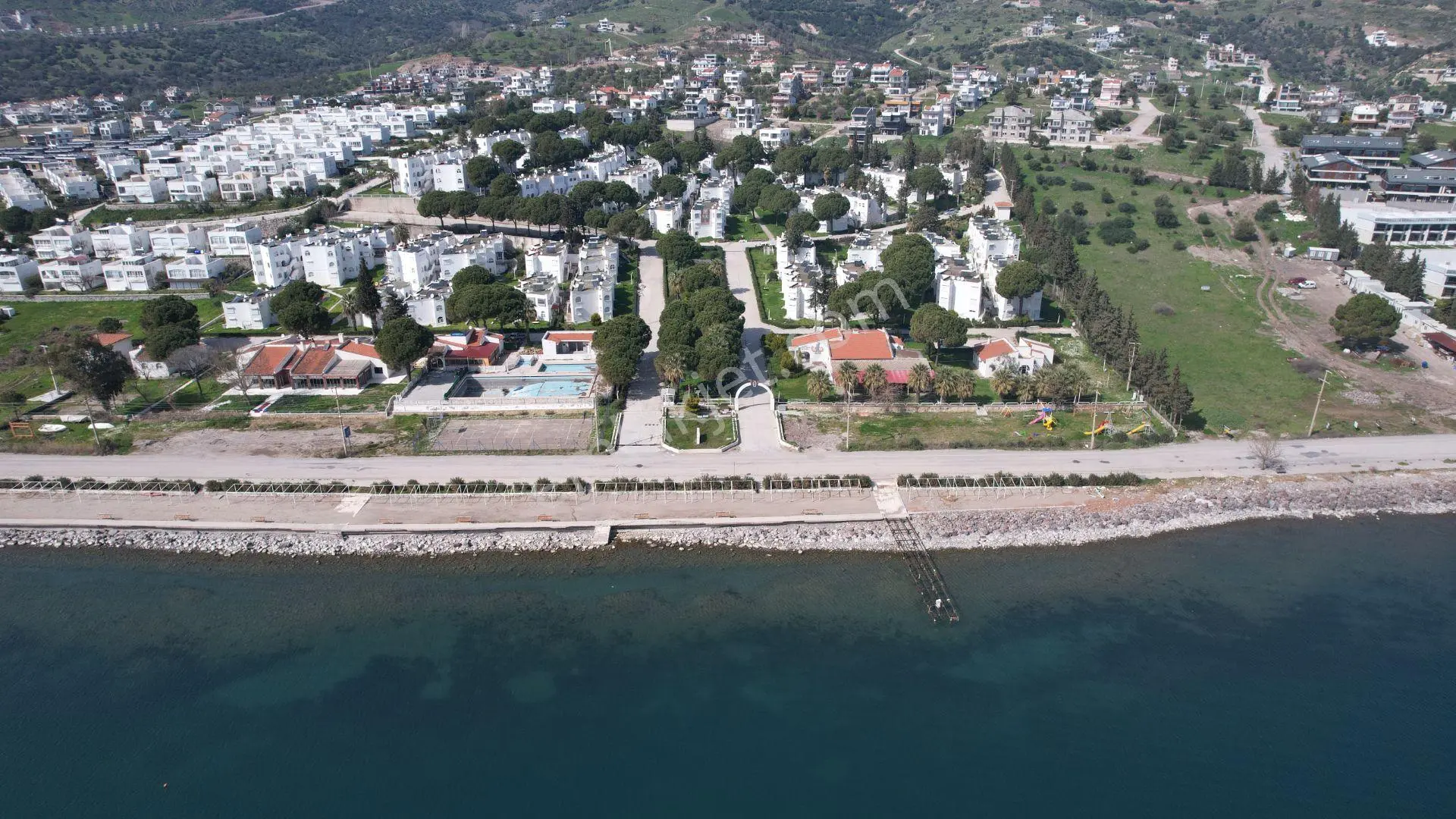Çandarlı Meltemköy'de Deniz Manzaralı, Plajlı 1+1 Daire - Görsel 5