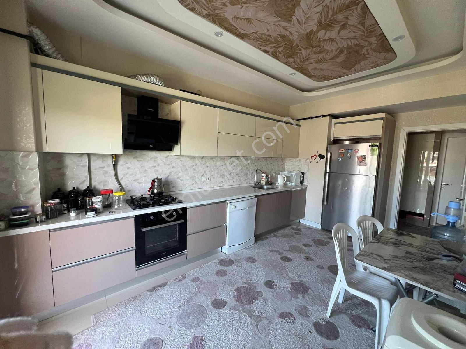 Gaziemirde Prestijli Site İçerisinde Havuzlu Geniş 2+1 Daire - Görsel 7