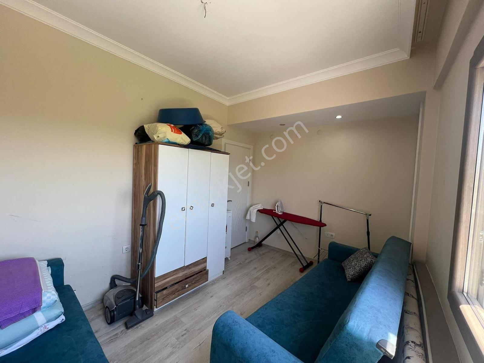 Gaziemirde Prestijli Site İçerisinde Havuzlu Geniş 2+1 Daire - Görsel 4