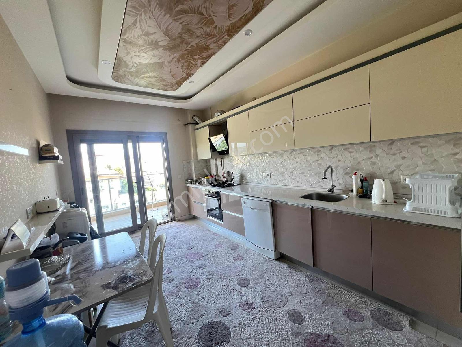 Gaziemirde Prestijli Site İçerisinde Havuzlu Geniş 2+1 Daire - Görsel 9