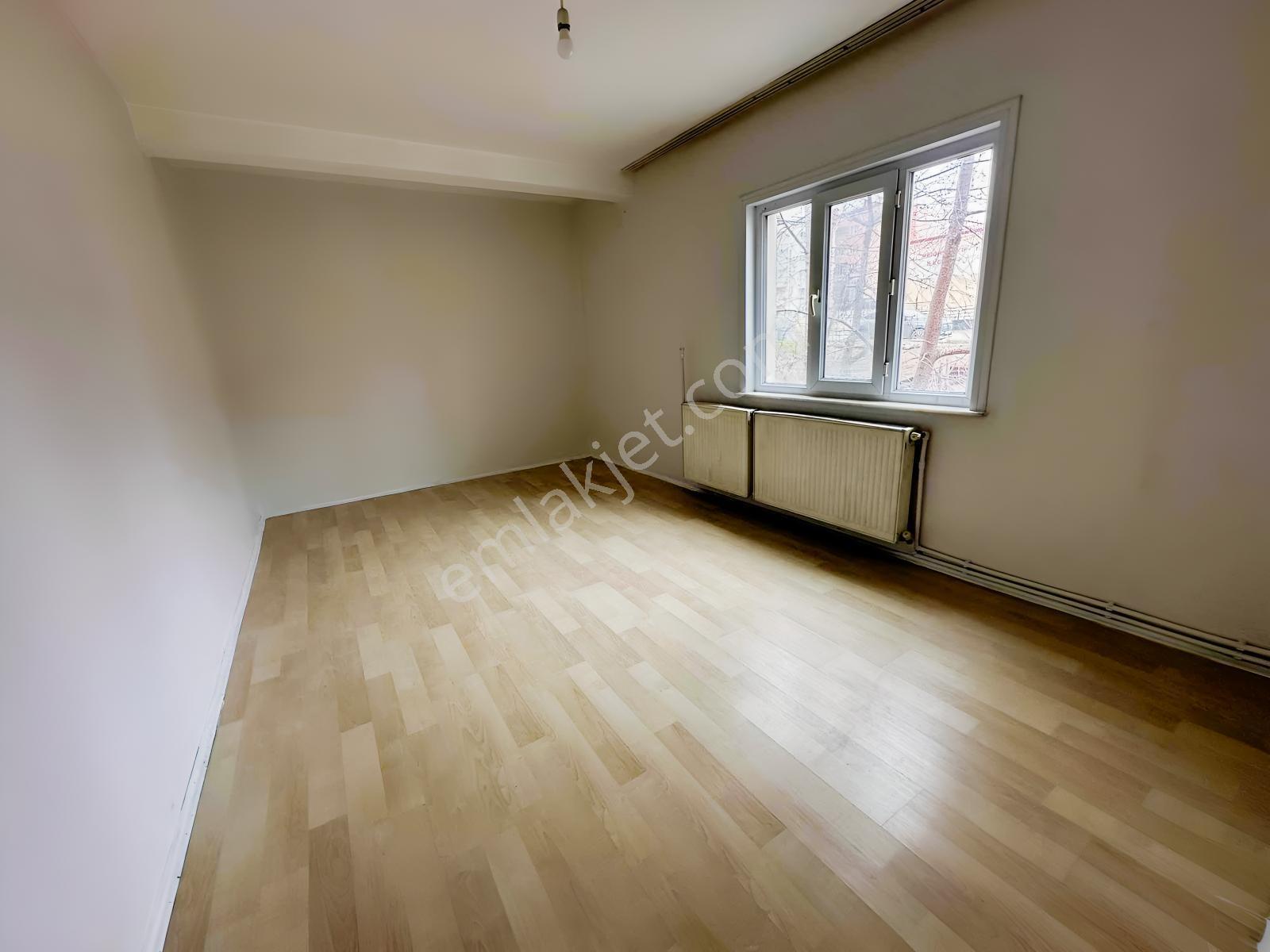 Hedef Emlak'tan Yunusemre Mah Kiralık 2+1 Bahçeli Daire - Görsel 8