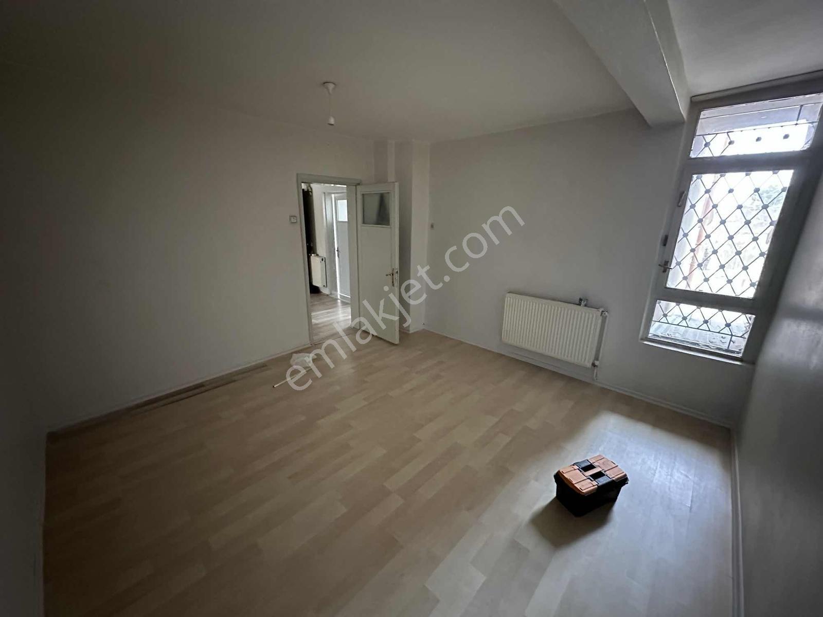 Hedef Emlak'tan Yunusemre Mah Kiralık 2+1 Bahçeli Daire - Görsel 17