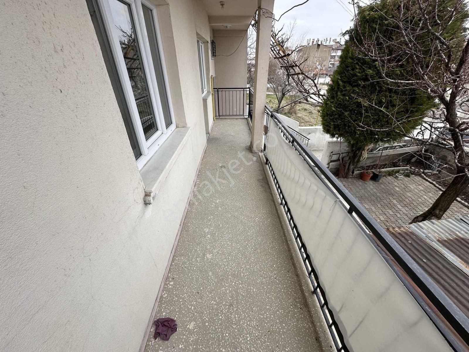Hedef Emlak'tan Yunusemre Mah Kiralık 2+1 Bahçeli Daire - Görsel 11