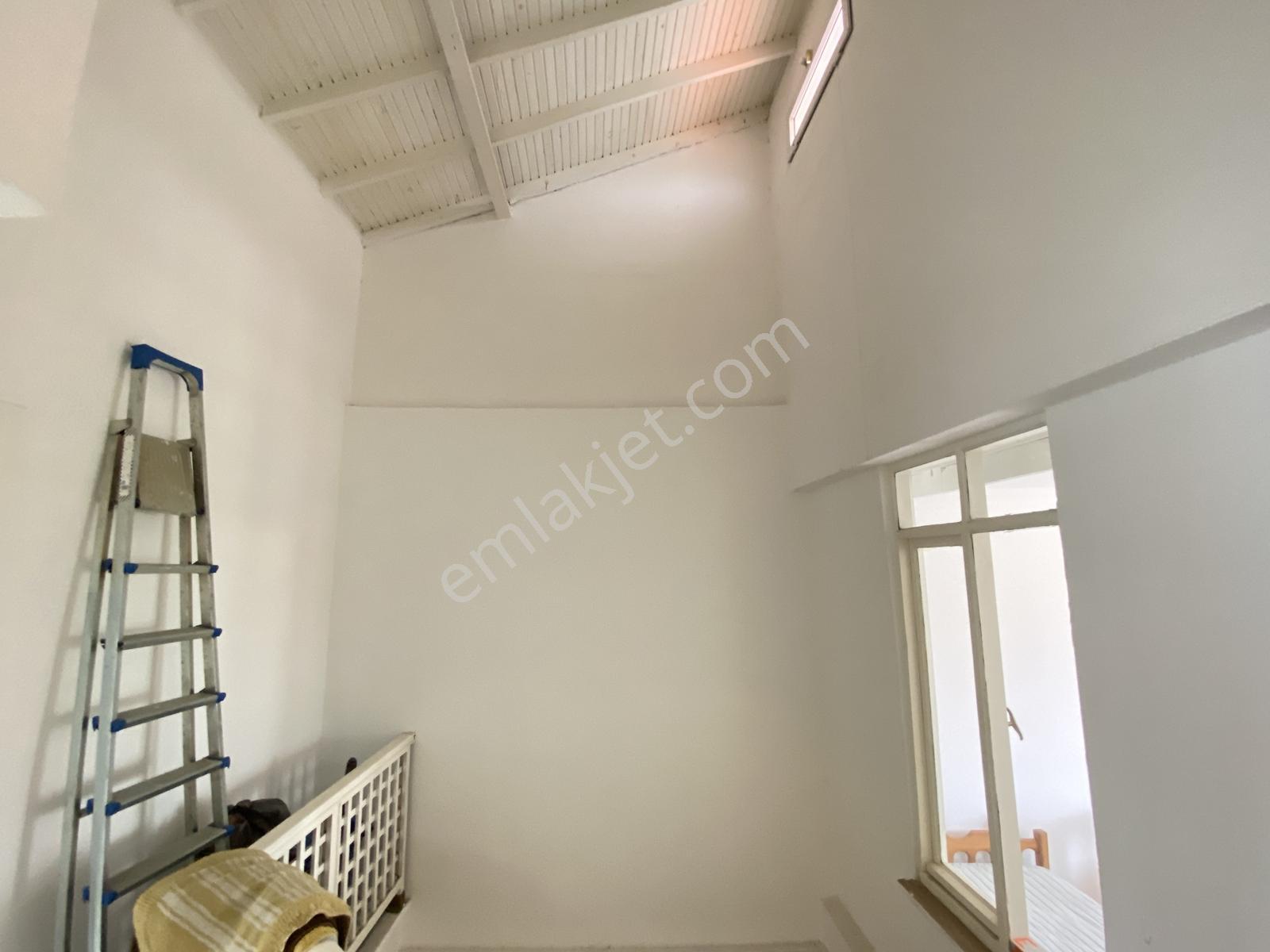 Ayvalık Altınova Sahilde Site İçerisinde Satılık 3+1 Villa - Görsel 10