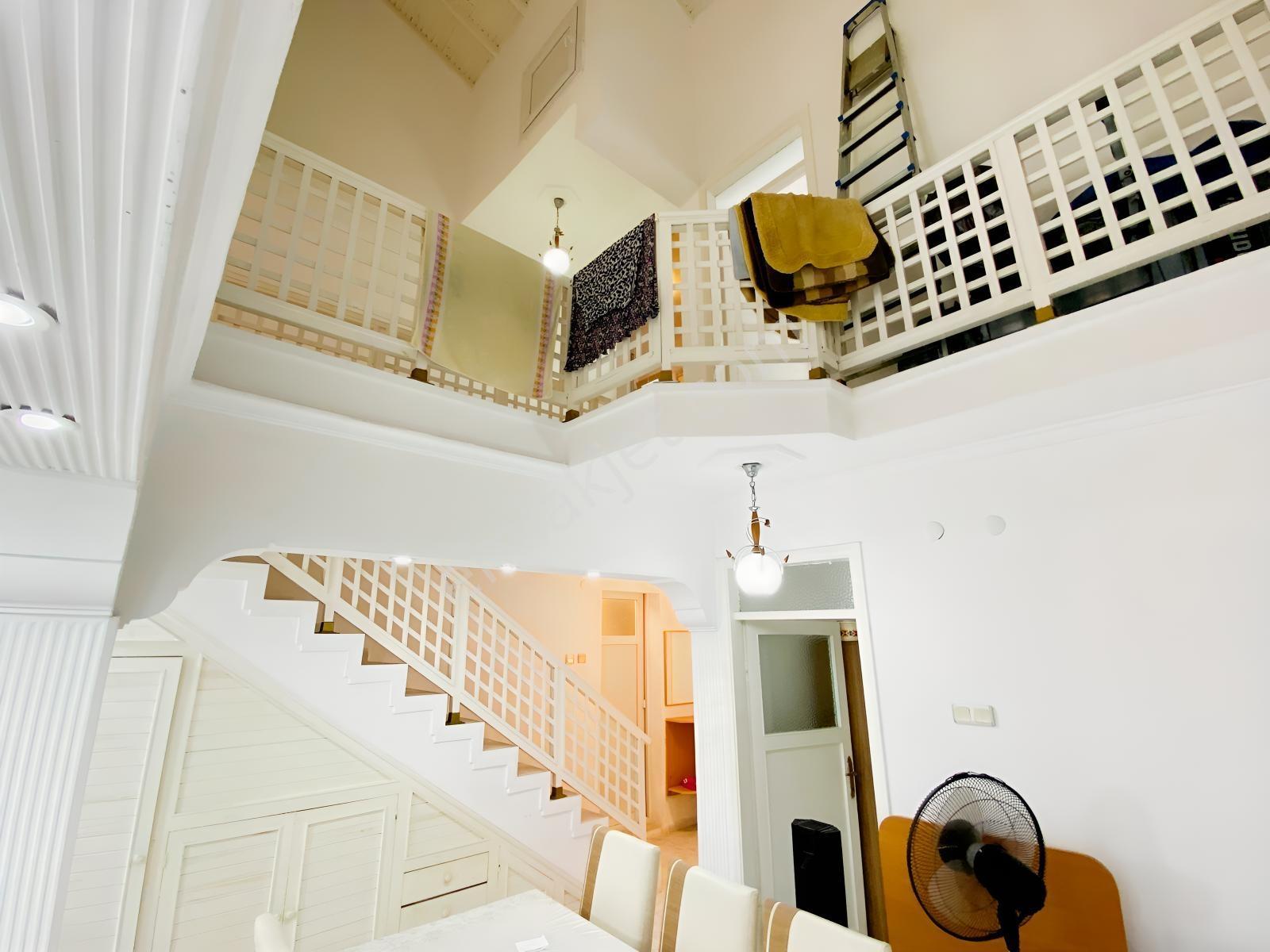 Ayvalık Altınova Sahilde Site İçerisinde Satılık 3+1 Villa - Görsel 4
