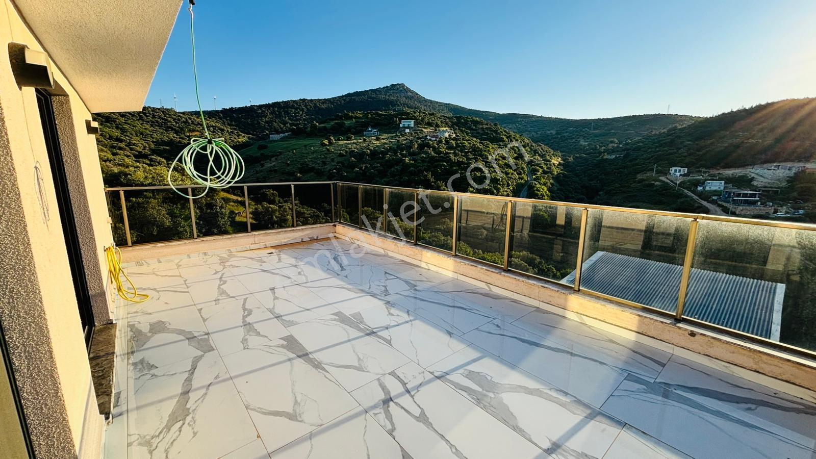 Yenifoça Cumhuriyet Mah. Kiralık Müstakil Bahçeli 6+1 Villa - Görsel 27