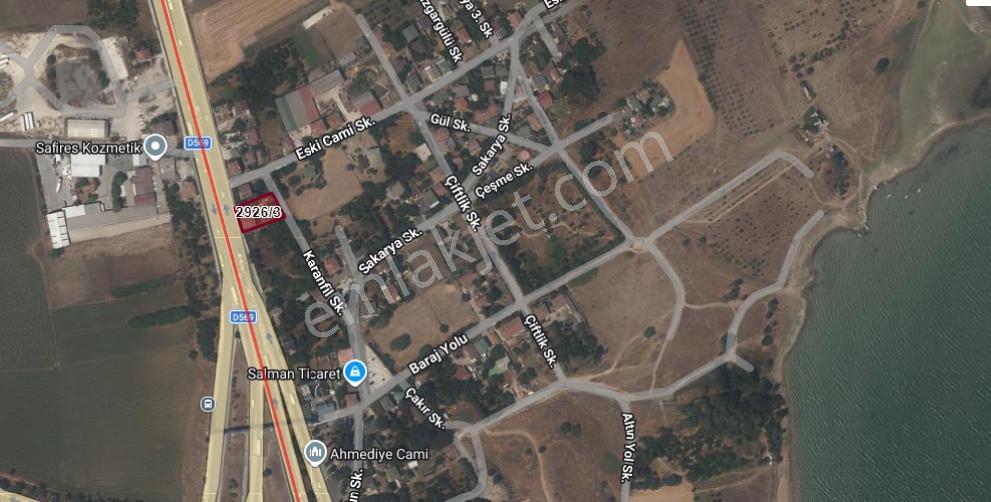 B.çekmece Ahmediye' De Köyiçinde 946 M2 Arsa İçinde Üç Katlı Ev - Görsel 6