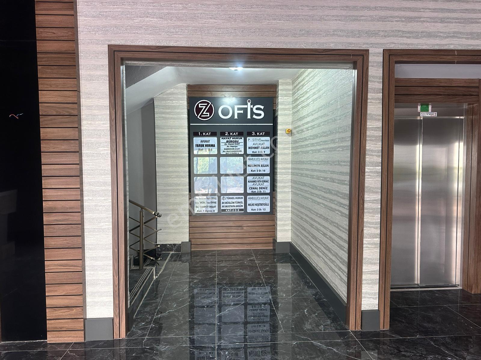 Akev Gayrimenkul'den Merkezi Lokasyon'da Eşyalı Lüks 3+1 Ofis - Görsel 8
