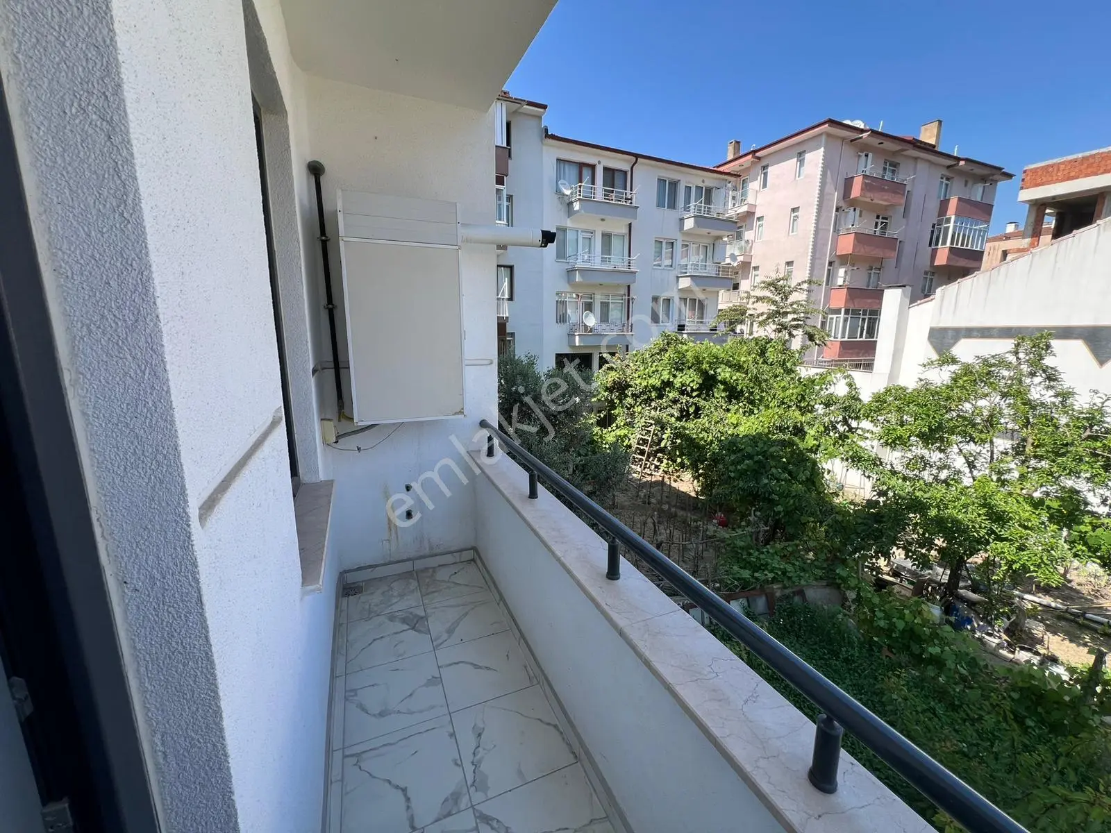 Uzmanlar'dan Plaj Yolunda Satılık 2+1 Yeni Daire - Görsel 2