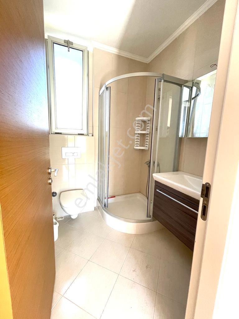 Alaçatı Göbene Mevkiinde Havuzlu Site İçinde Sezonluk Kiralık Villa - Görsel 24