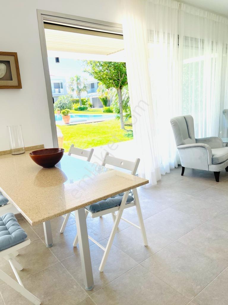 Alaçatı Göbene Mevkiinde Havuzlu Site İçinde Sezonluk Kiralık Villa - Görsel 4