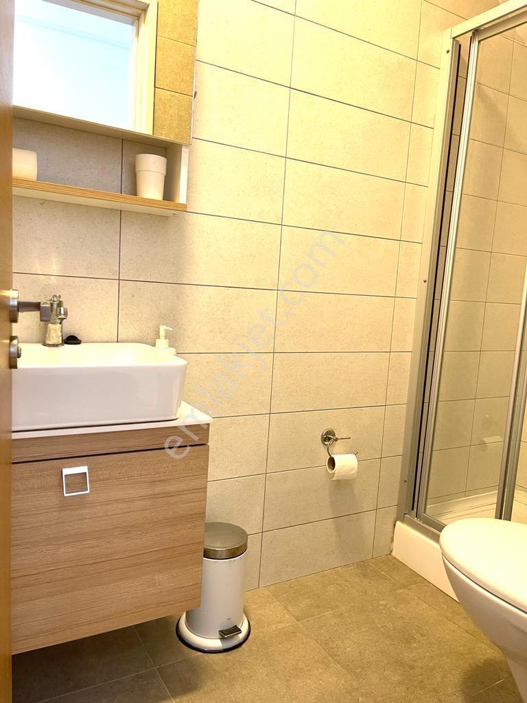 Alaçatı Göbene Mevkiinde Havuzlu Site İçinde Sezonluk Kiralık Villa - Görsel 19