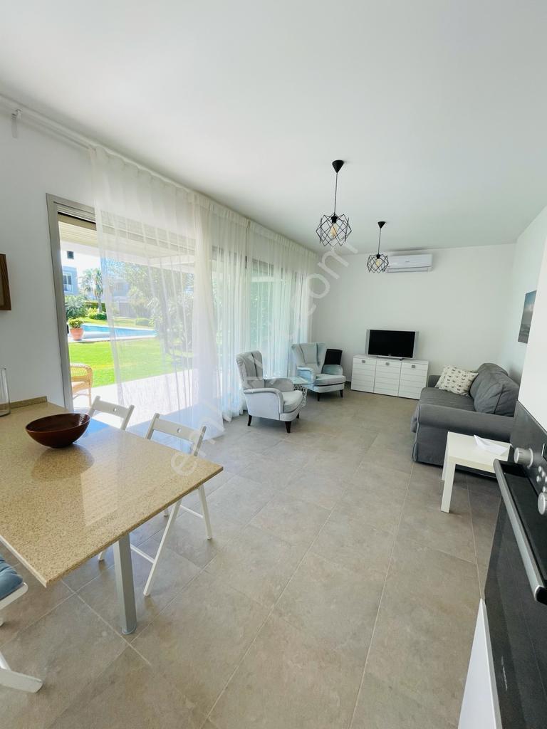Alaçatı Göbene Mevkiinde Havuzlu Site İçinde Sezonluk Kiralık Villa - Görsel 8