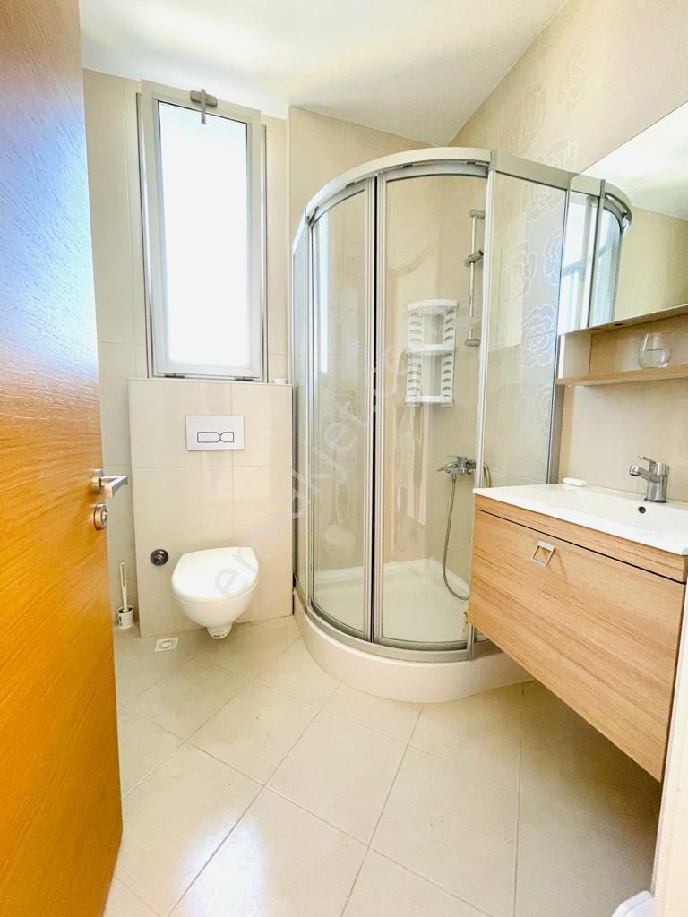 Alaçatı Göbene Mevkiinde Havuzlu Site İçinde Sezonluk Kiralık Villa - Görsel 22