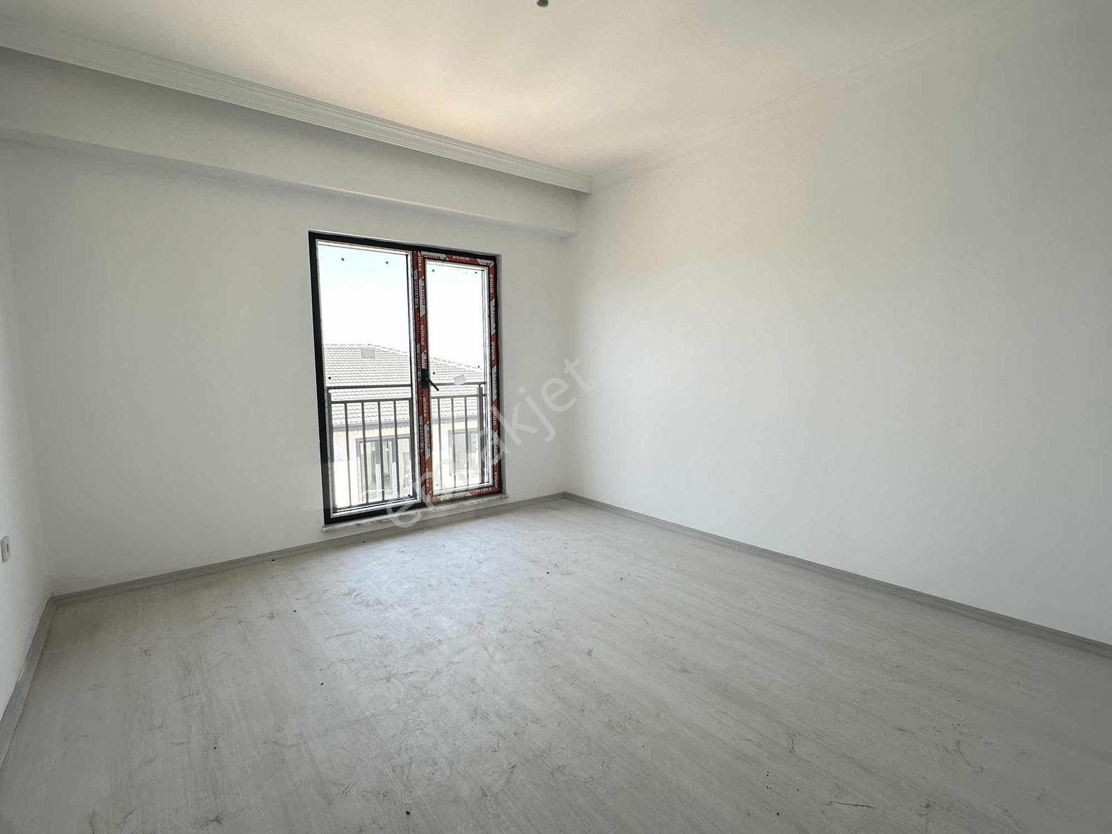 Kocaali Çarşı Merkeze Yakın Deniz Manzaralı Sıfır 2+1 Daire - Görsel 11