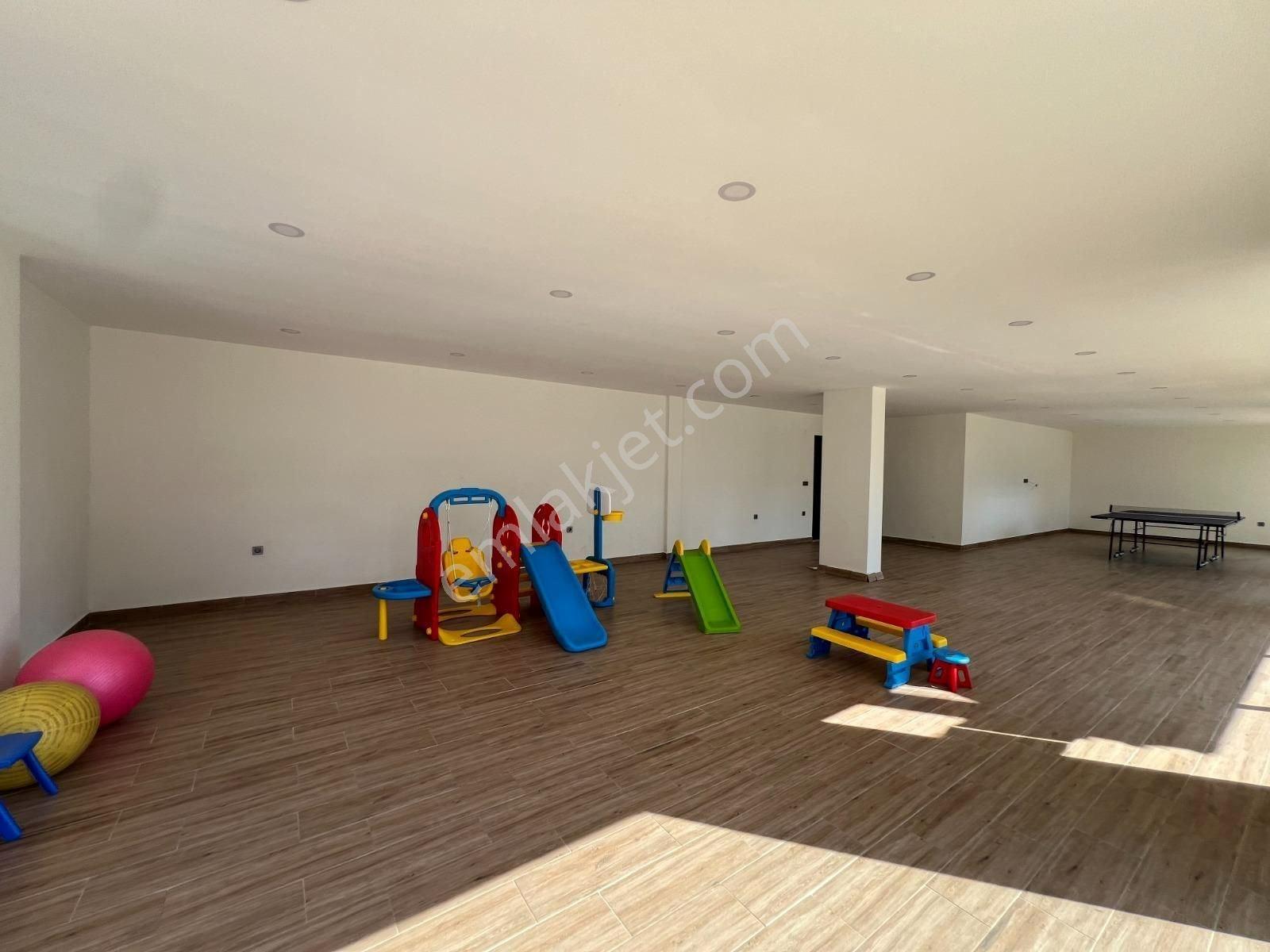 Alanya Oba’da Merkezi Konumda Lüks Komplekste Full Eşyalı 4+1 Satılık Dubleks - Görsel 14