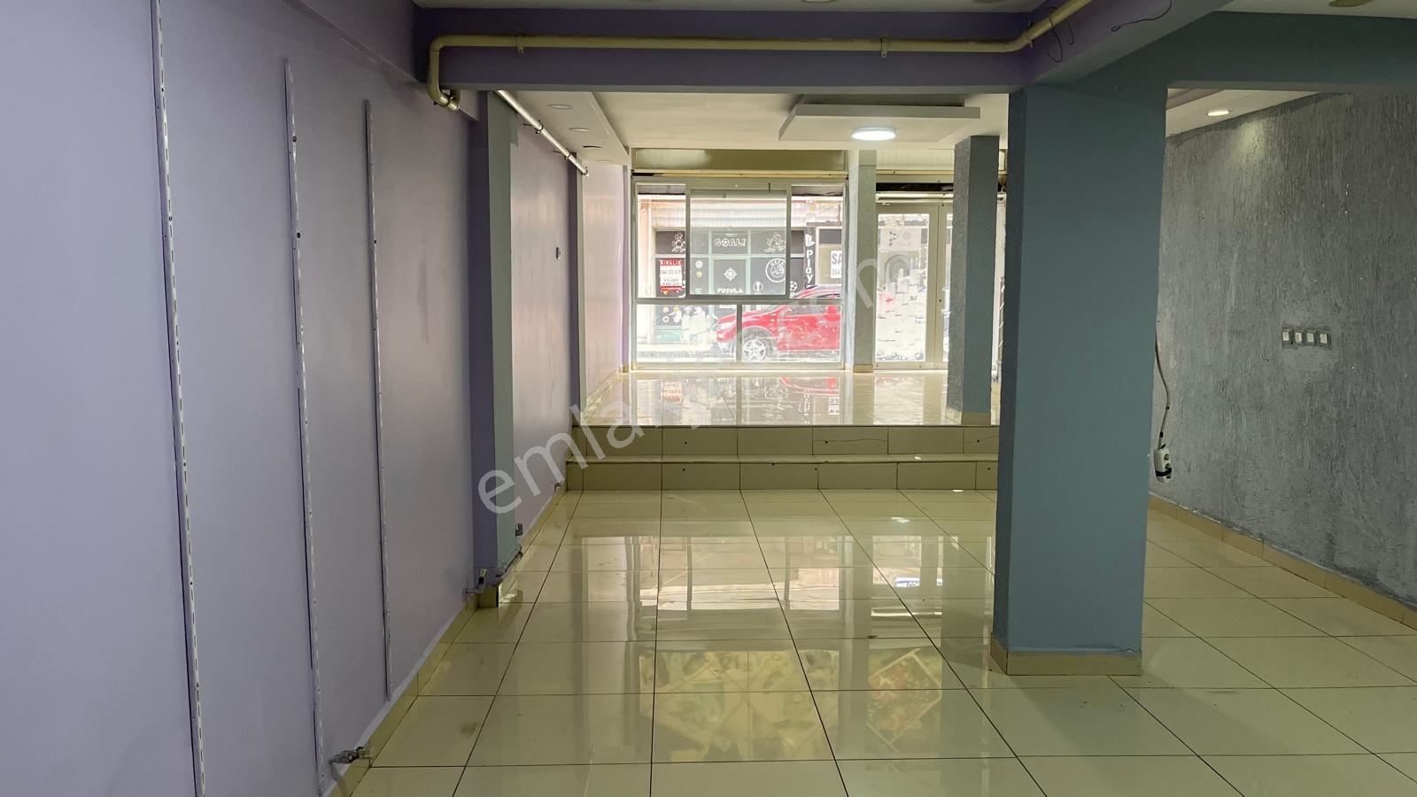 Bafra Vıp Gym.den Cumhuriyet Mah.de 180m2 Kiralık Dükkan - Görsel 4
