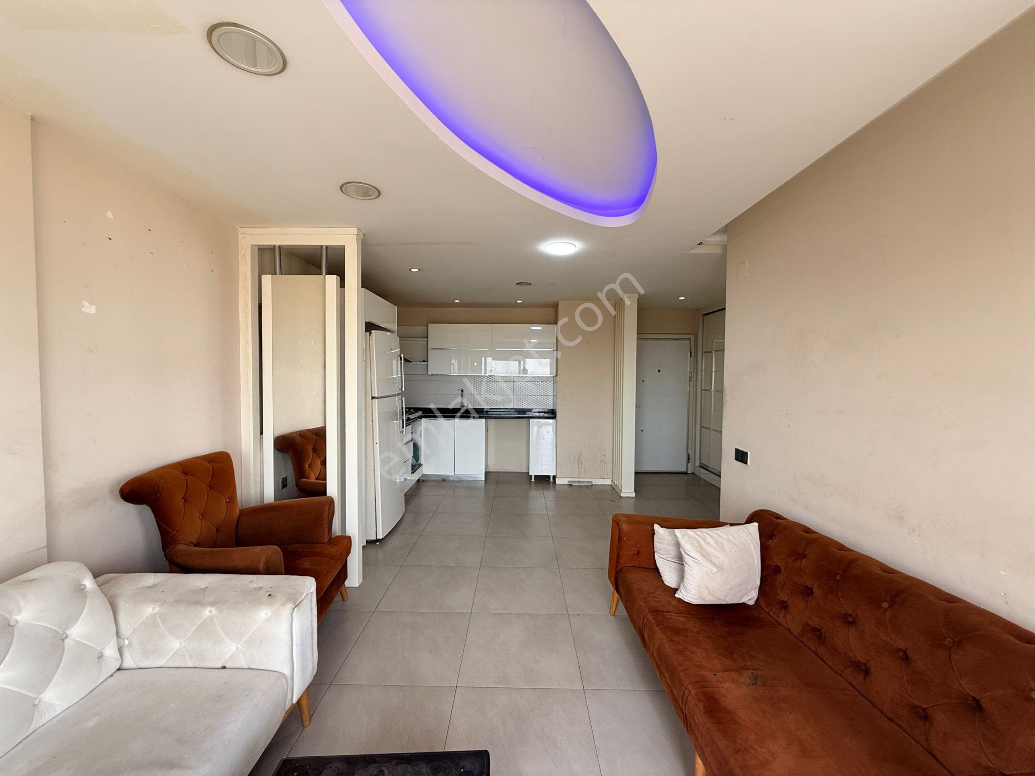 Site İçerisinde Otogara Yakın Çift Banyolu 2+1 Daire