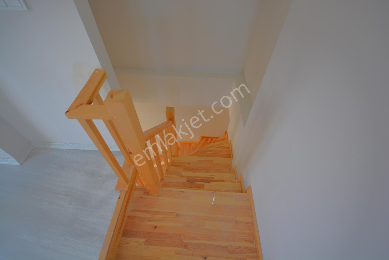 Satılık Sancaktepe'de 150 Metre Kare 3+1 Lüks* Üst Dubleks Daire - Görsel 7