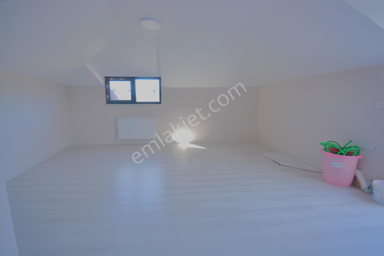 Satılık Sancaktepe'de 150 Metre Kare 3+1 Lüks* Üst Dubleks Daire - Görsel 22
