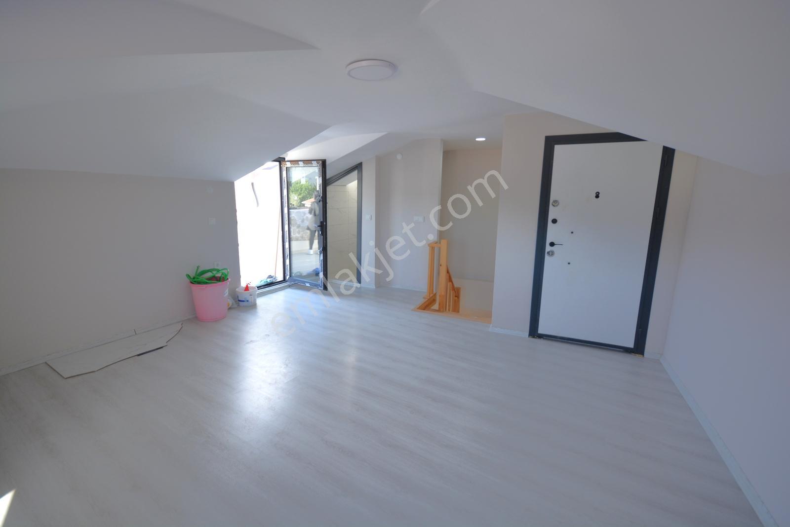 Satılık Sancaktepe'de 150 Metre Kare 3+1 Lüks* Üst Dubleks Daire - Görsel 34