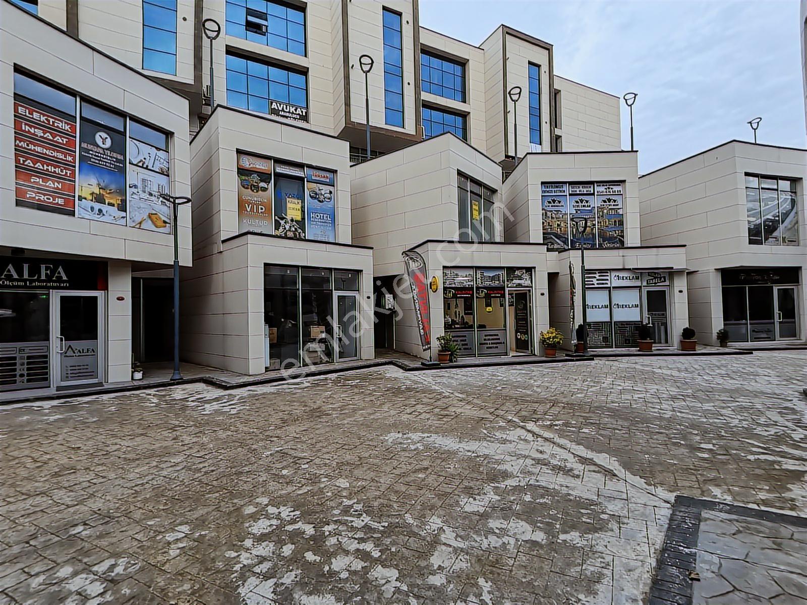 Ortahisar Belediyesinin Yanında Kiralık İşyeri 32 Metre Kare - Görsel 2