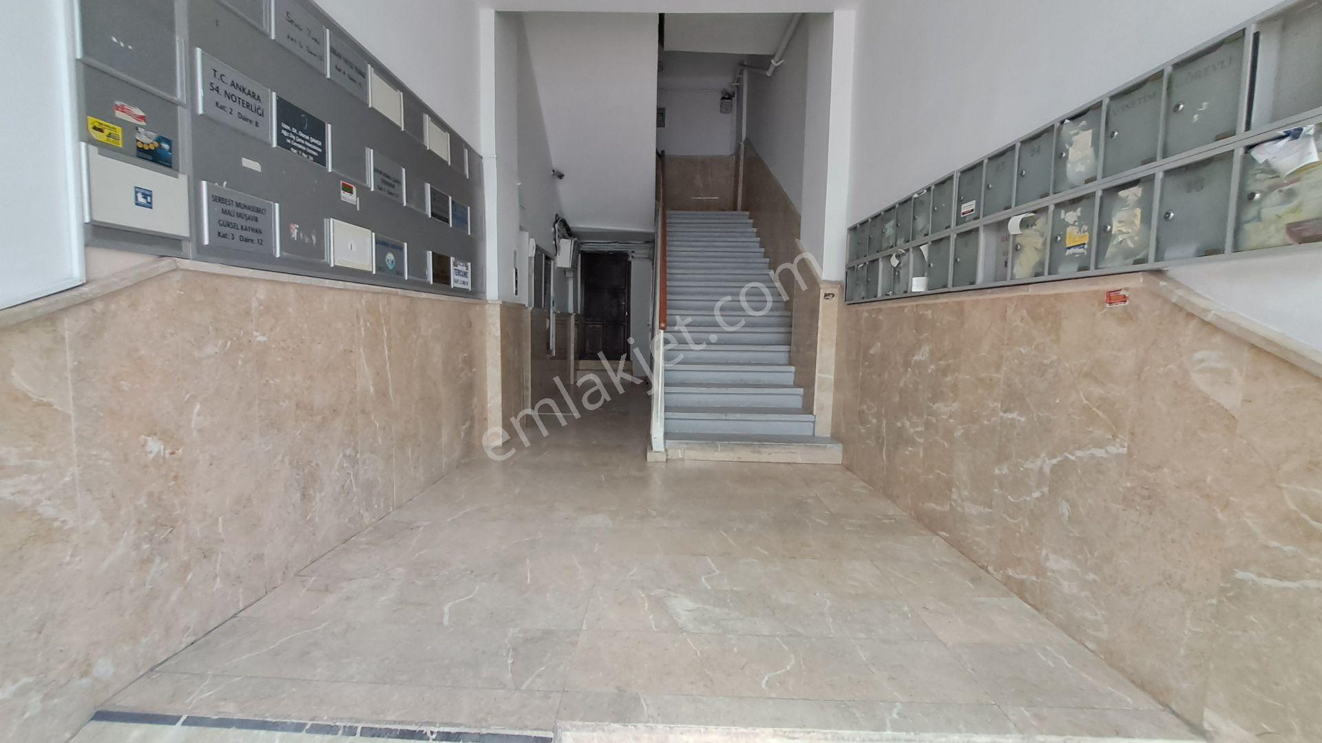 Kızılay Meşrutiyet Ve Mithatpaşa Cad Köşesi Kiralık İşyeri - Görsel 28