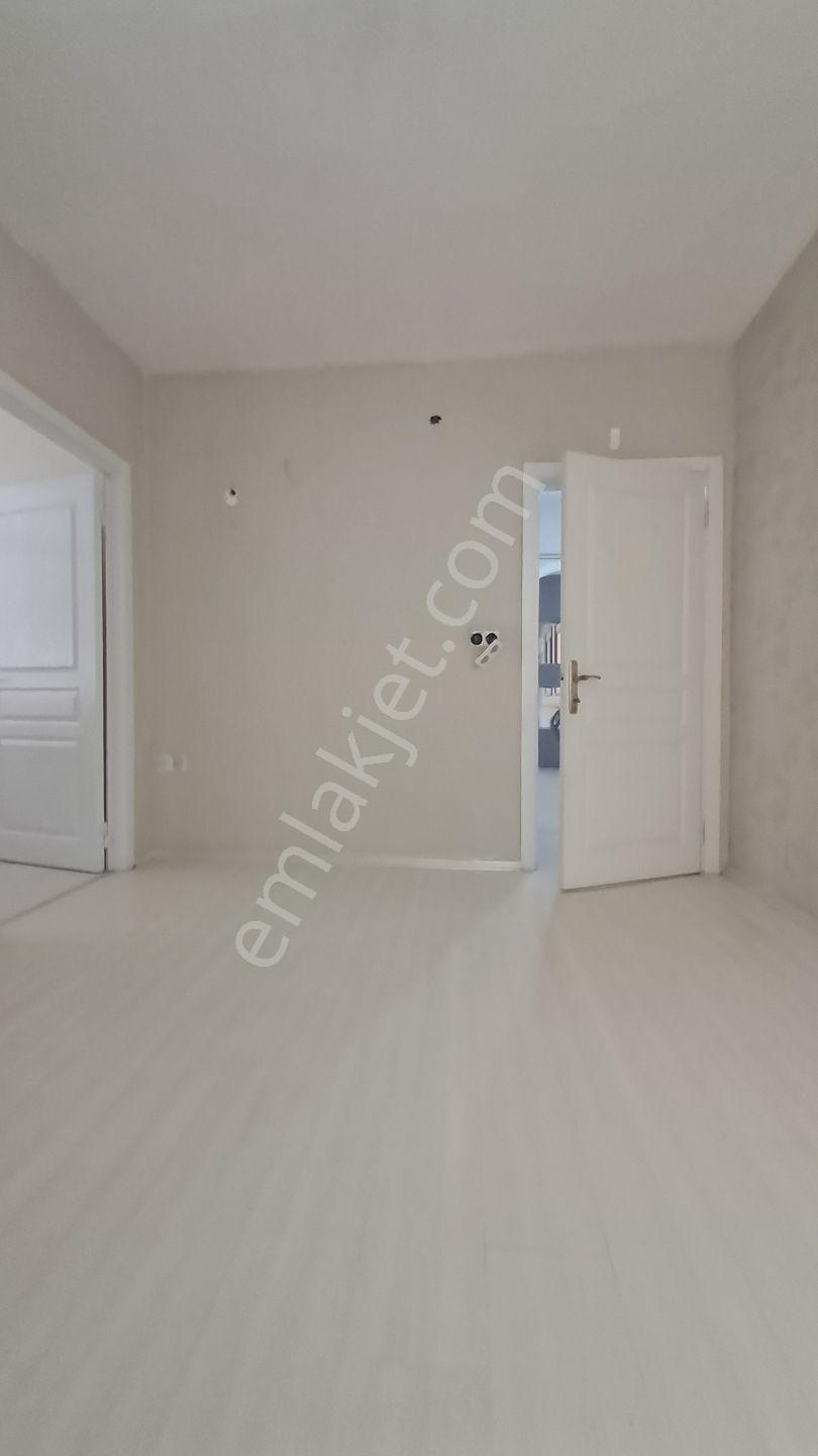 Kızılay Meşrutiyet Ve Mithatpaşa Cad Köşesi Kiralık İşyeri - Görsel 24