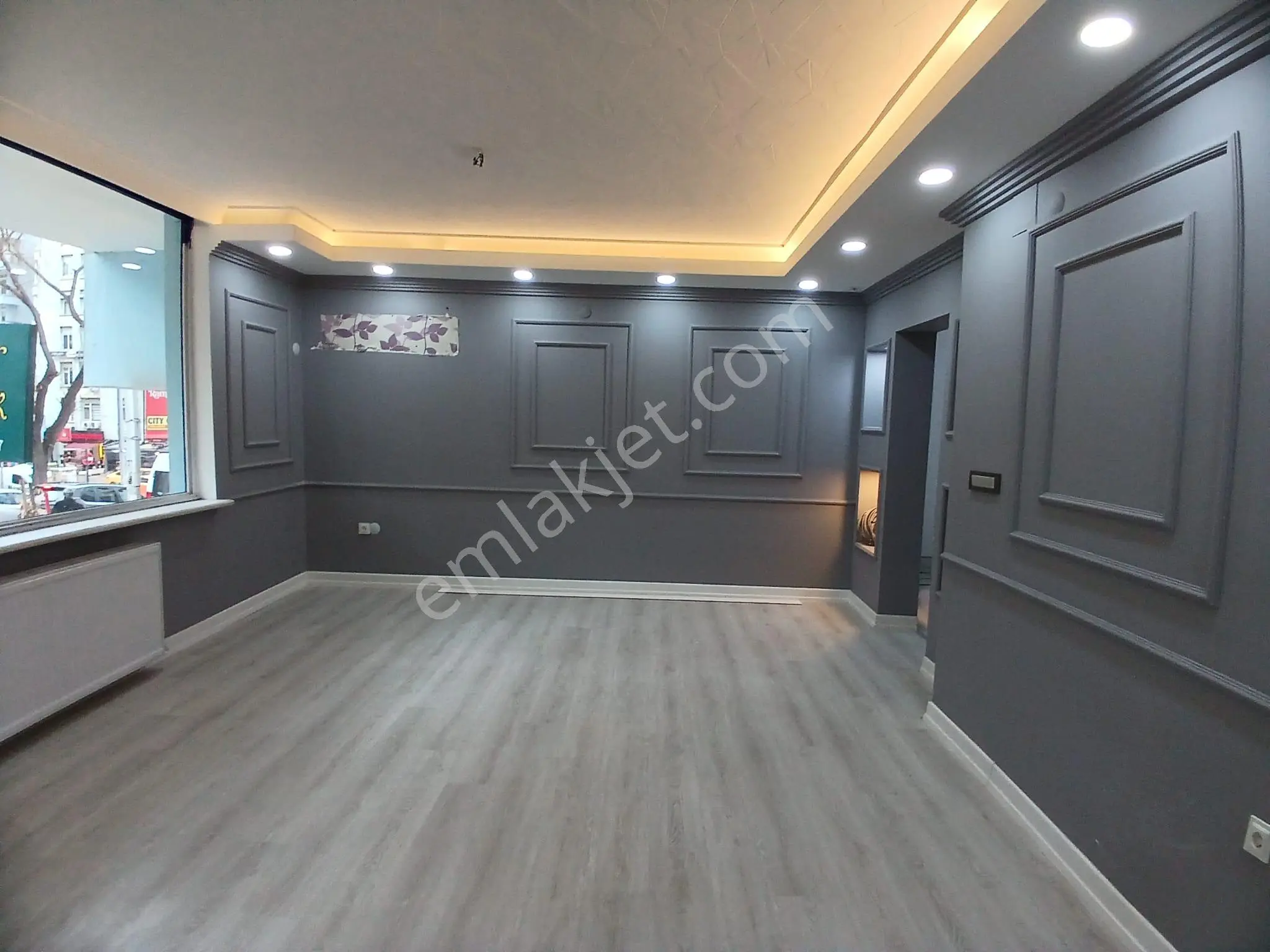 Kızılay Meşrutiyet Ve Mithatpaşa Cad Köşesi Kiralık İşyeri - Görsel 3