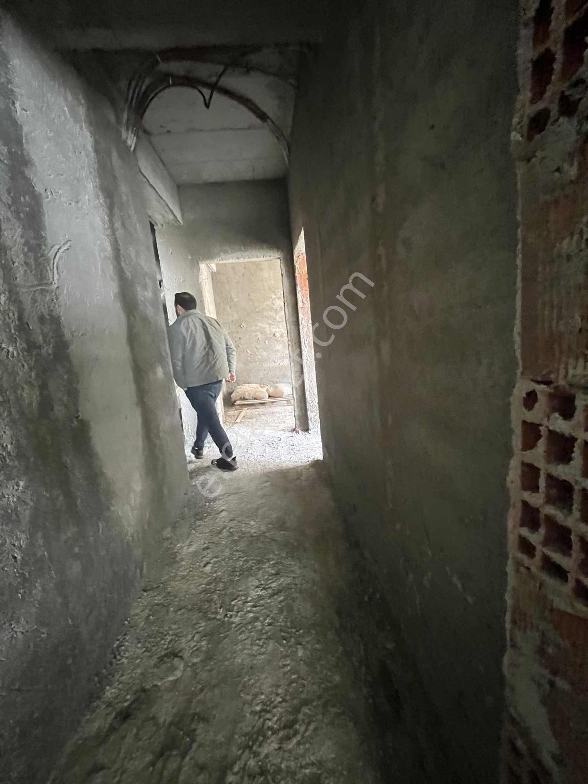 Taşolukta 2+1 90 M2 Yüksek Giriş Metronun Dibinde - Görsel 26