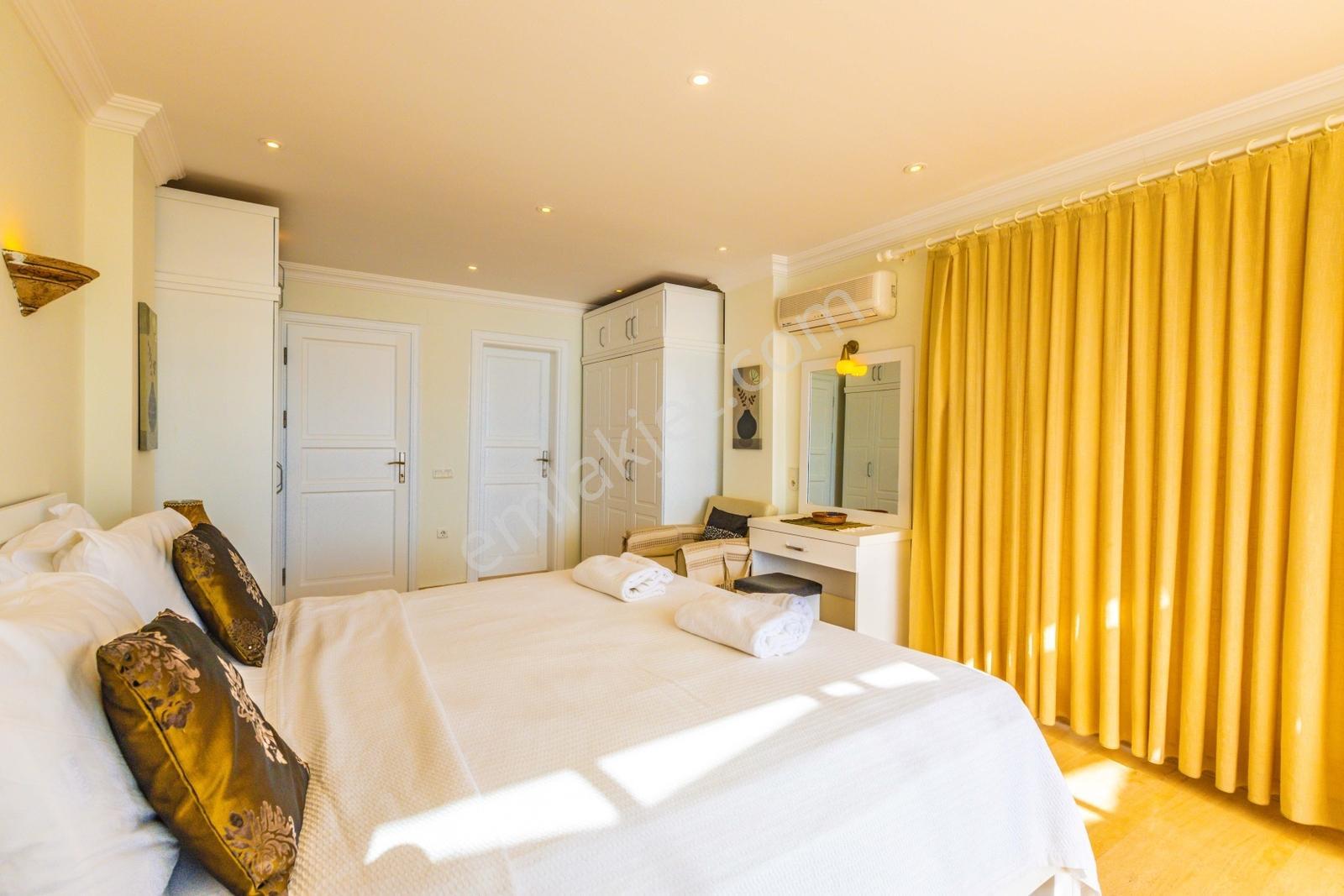 Kalkan Kışla'da 5+1 Kesintisiz Deniz Manzaralı Villa - Görsel 8