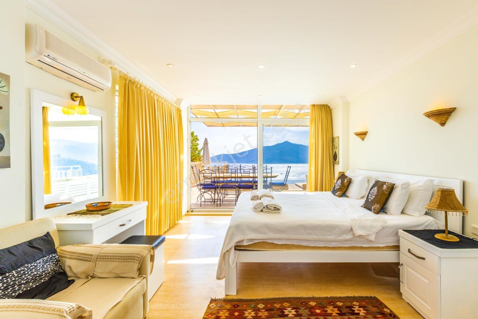 Kalkan Kışla'da 5+1 Kesintisiz Deniz Manzaralı Villa - Görsel 17