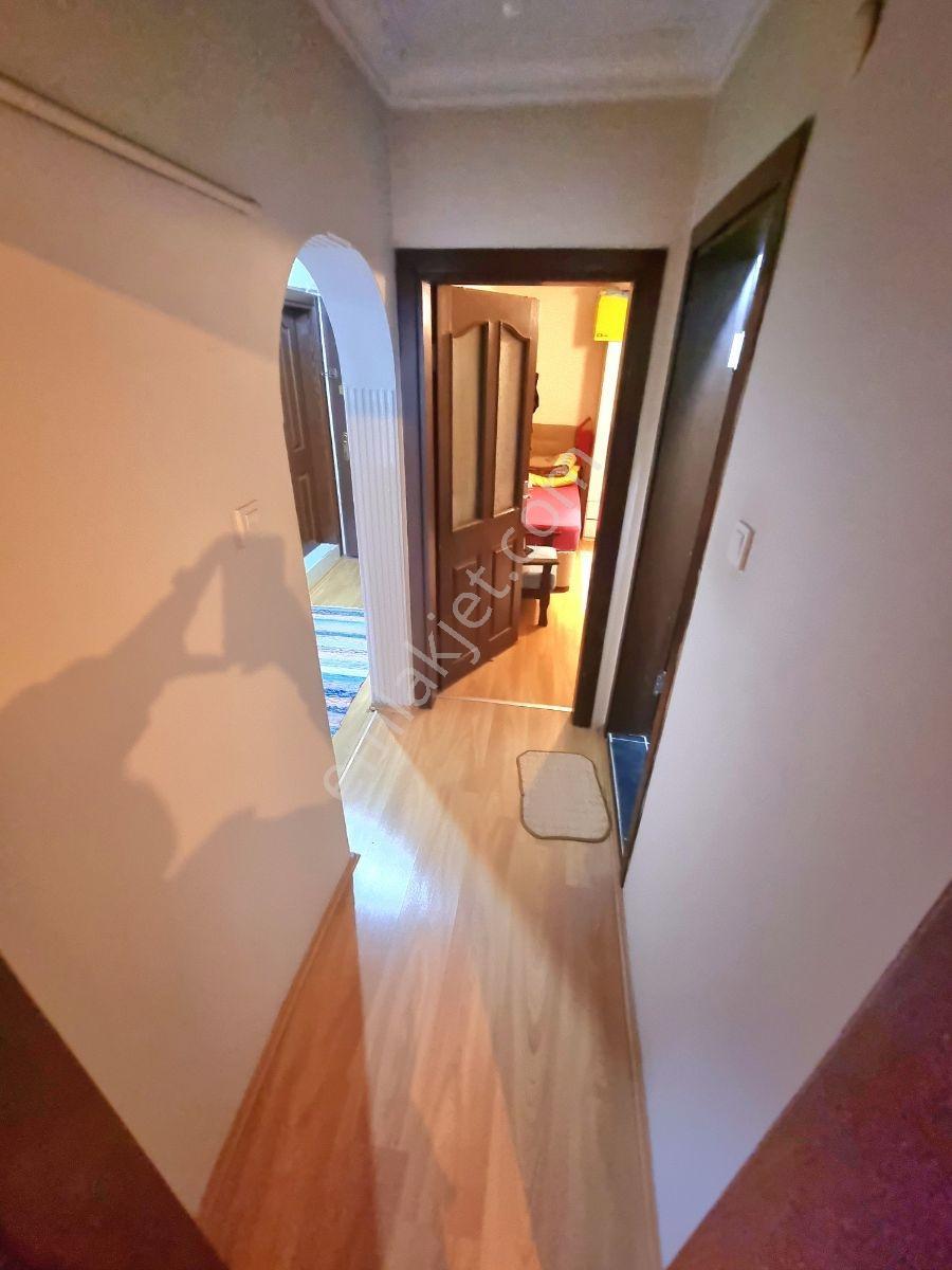Elmasbahçeler De Çarşı Ve Metroya Yakın Balkonlu Satılık Daire - Görsel 9