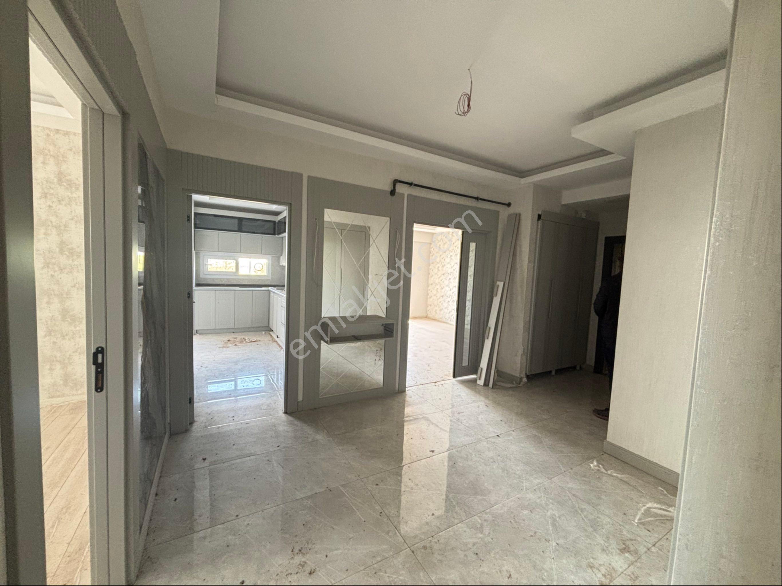 Bayramdan Önce Son Fiyat! Siverek Caddesinde 3.5+1 Sıfır Yapı - Görsel 17