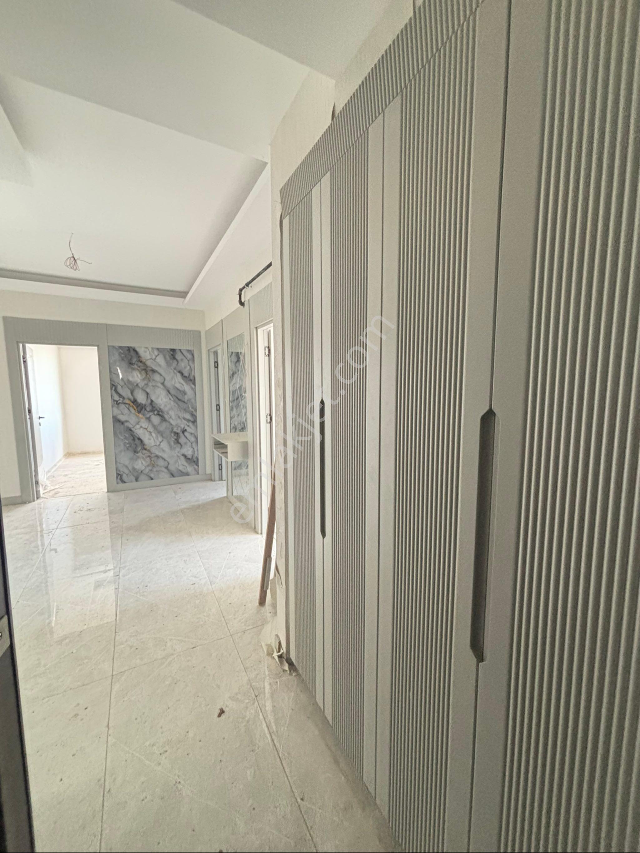 Bayramdan Önce Son Fiyat! Siverek Caddesinde 3.5+1 Sıfır Yapı - Görsel 18