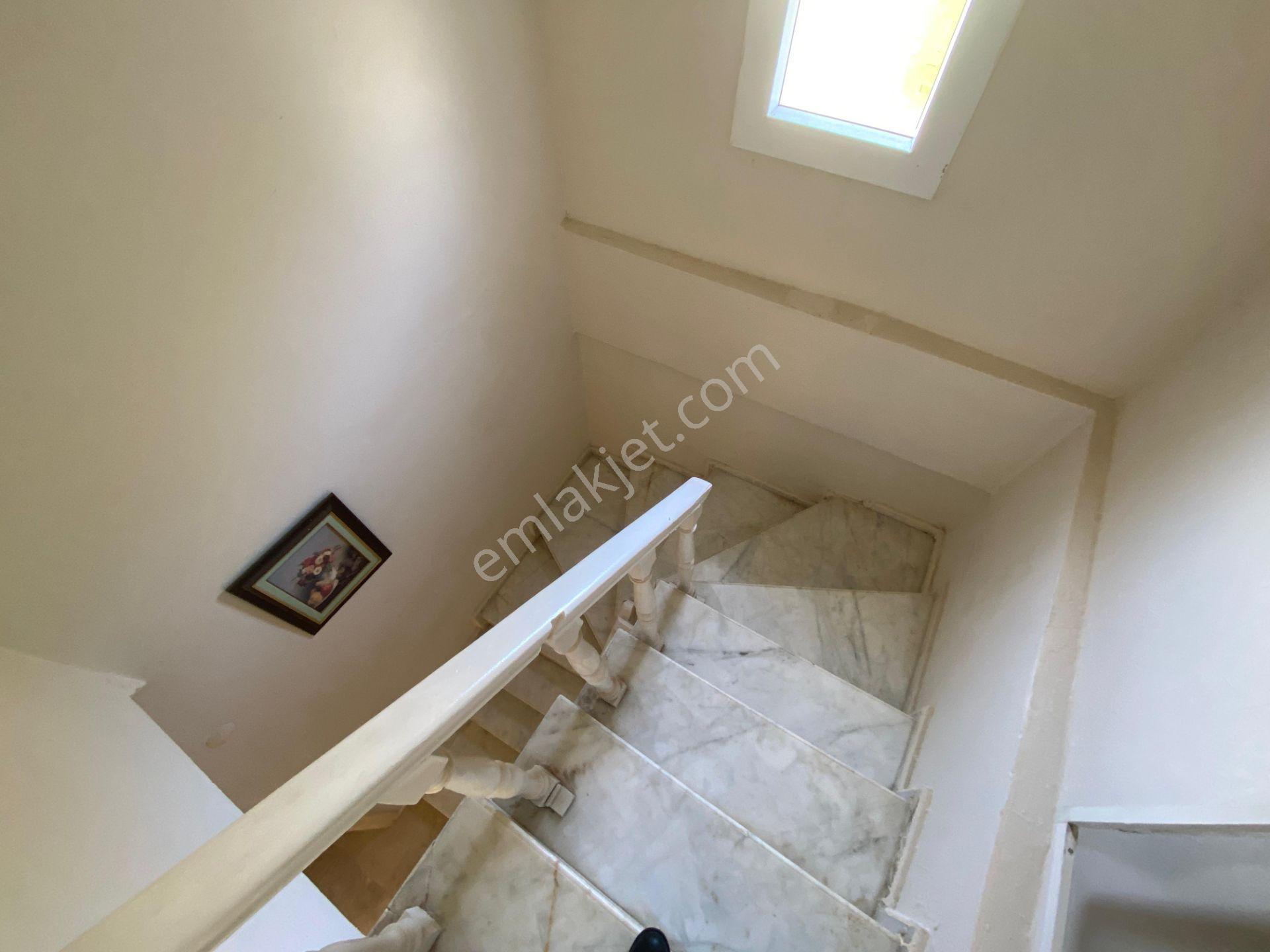 Didim Altınkum Mahallesi Denize Yakın Eşyalı 3+1 Bahçeli Villa - Görsel 28