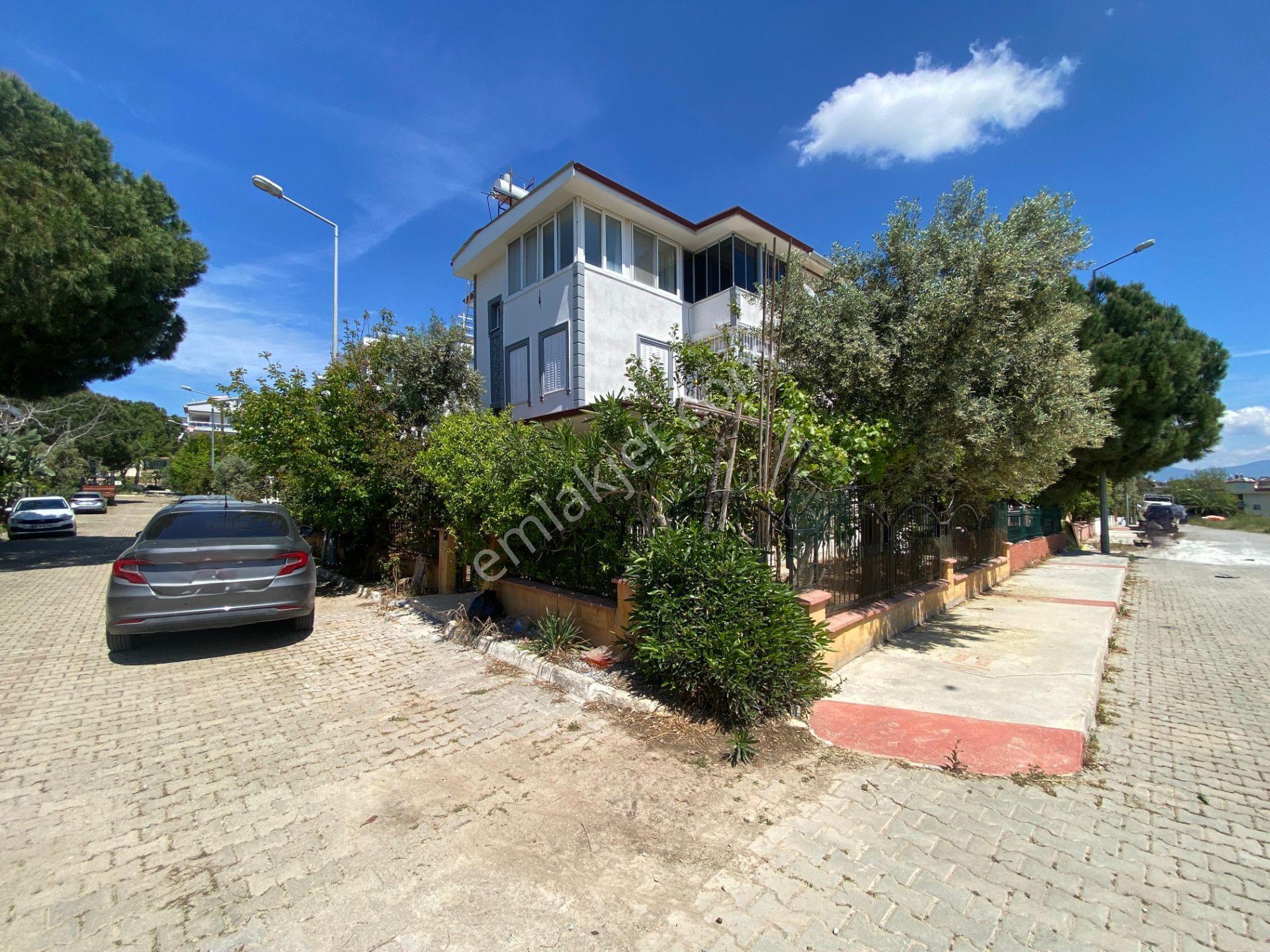 Didim Altınkum Mahallesi Denize Yakın Eşyalı 3+1 Bahçeli Villa - Görsel 3