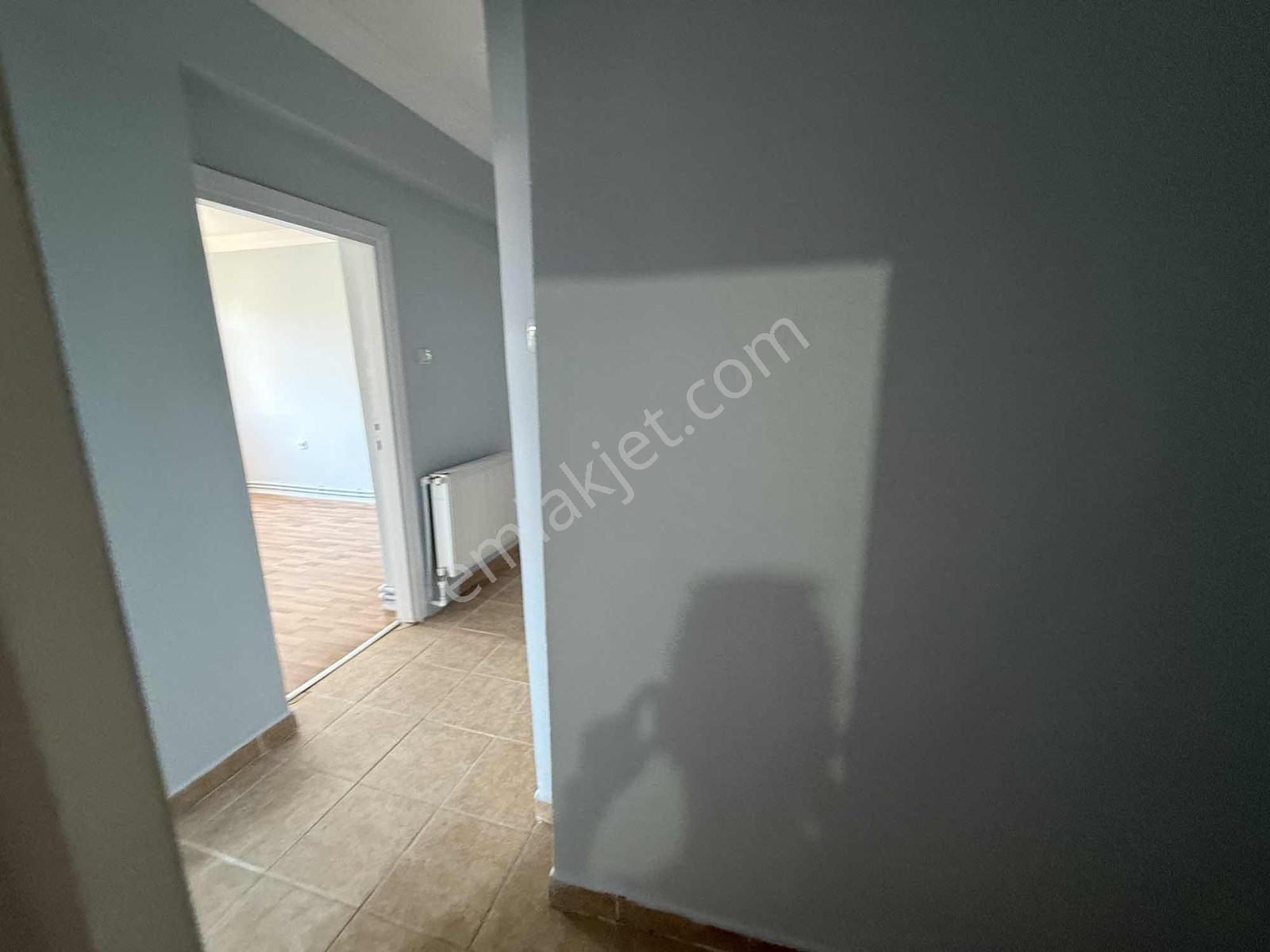 Yağmur Emlaktan Acil Cadde Ve Güney Cepheli İçi Yapılı 3+1 Daire - Görsel 34