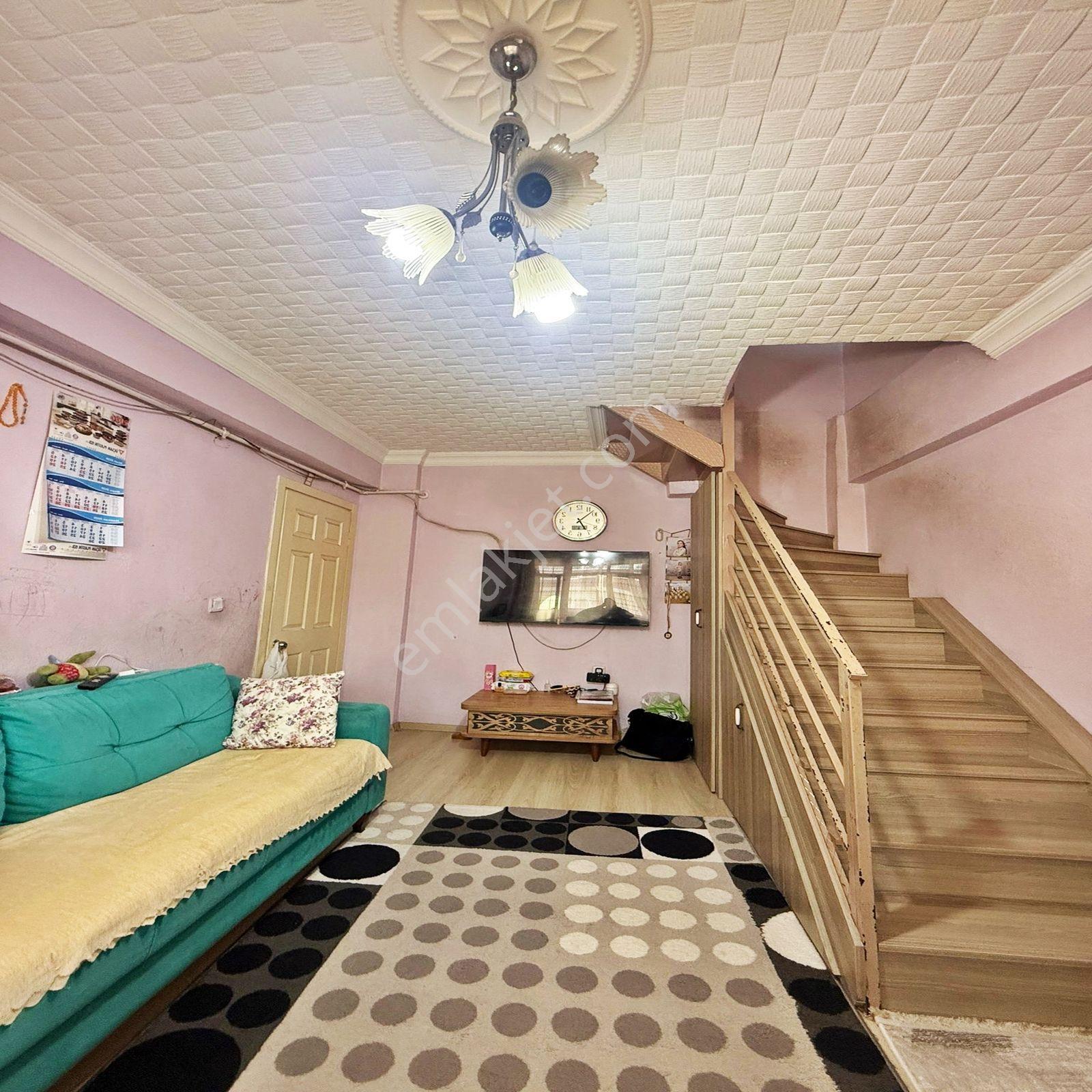 Esenyurt Hürriyet Mah 3+2 180m2 Manzaralı Dubleks 4.250.000 Tl - Görsel 3